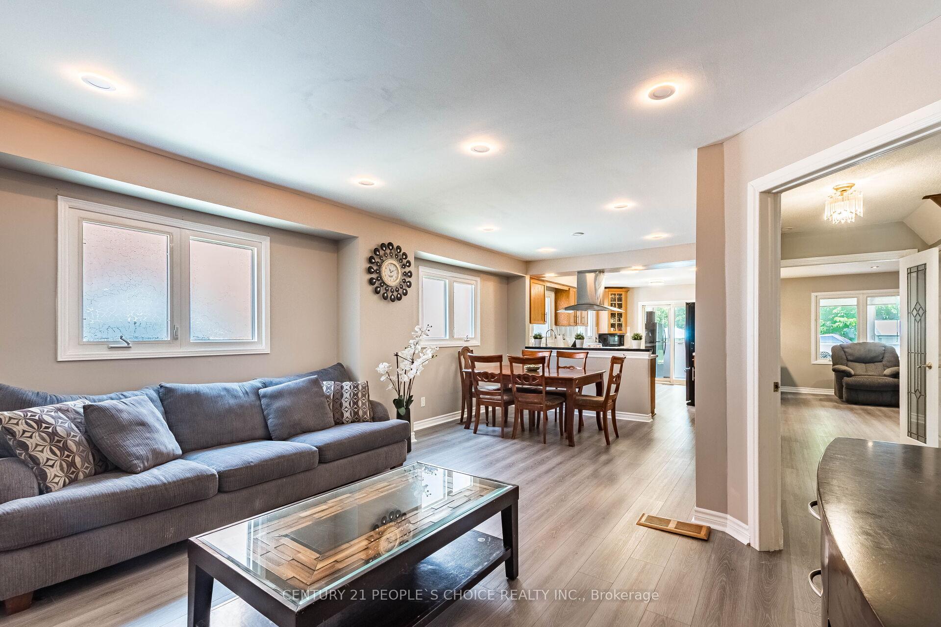 Photo 19 of 4844 Owl Circle, Mississauga, Hurontario — HOMEH
