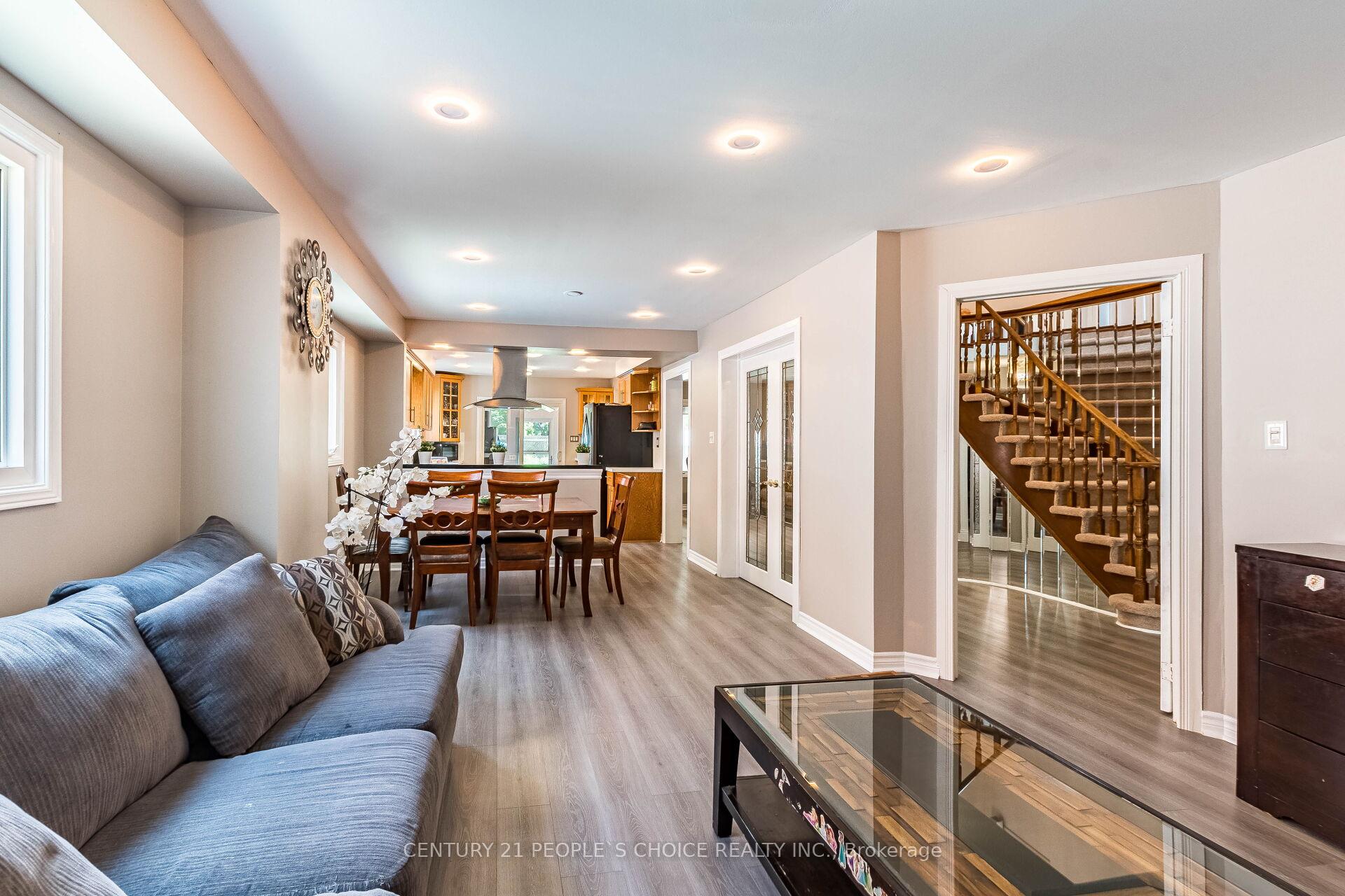 Photo 20 of 4844 Owl Circle, Mississauga, Hurontario — HOMEH