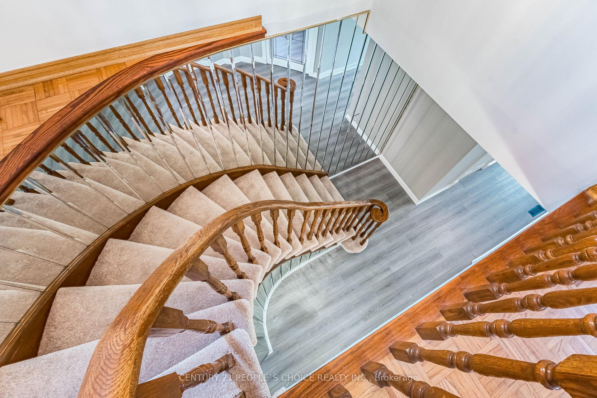 Photo 23 of 4844 Owl Circle, Mississauga, Hurontario — HOMEH