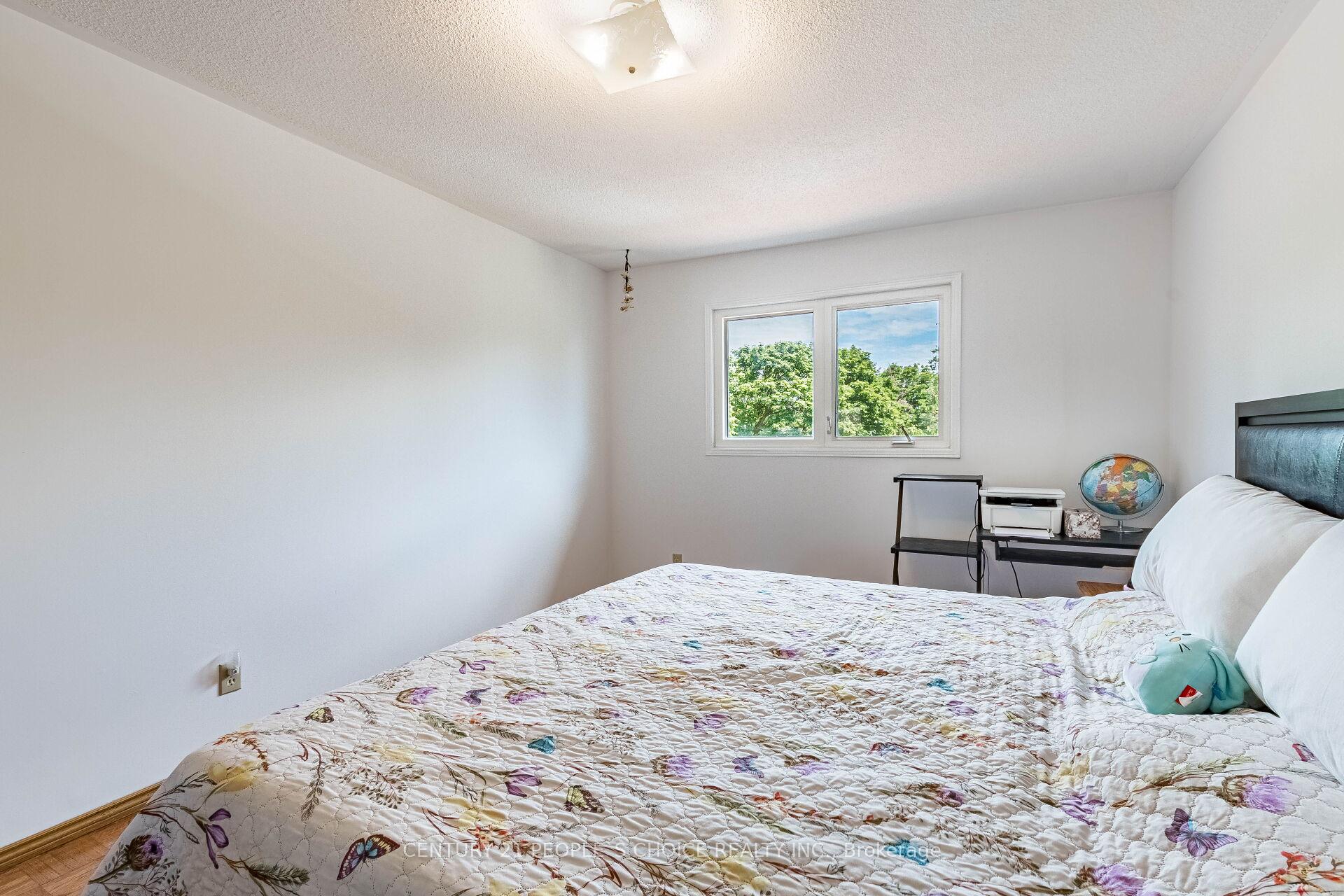 Photo 33 of 4844 Owl Circle, Mississauga, Hurontario — HOMEH