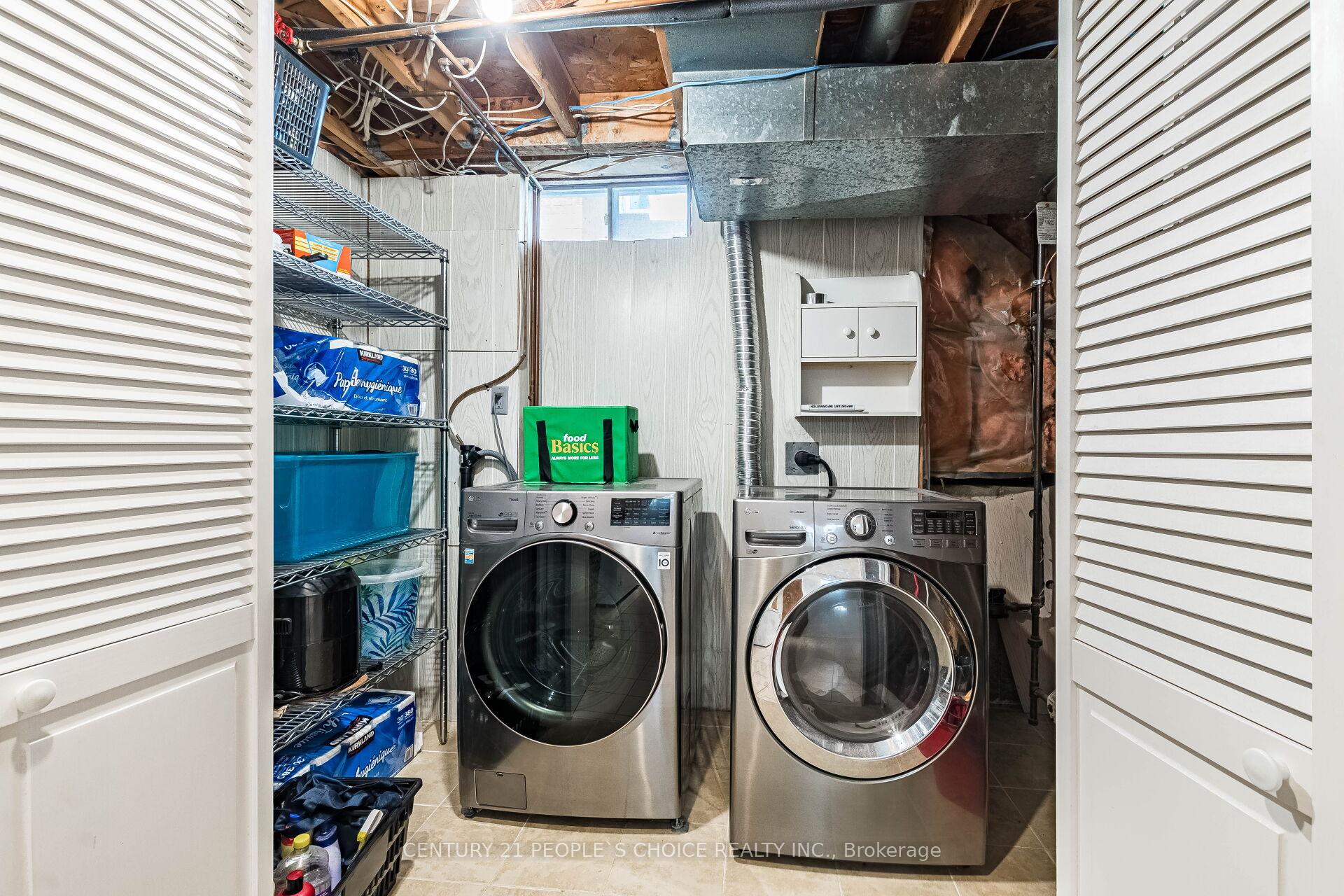 Photo 38 of 4844 Owl Circle, Mississauga, Hurontario — HOMEH