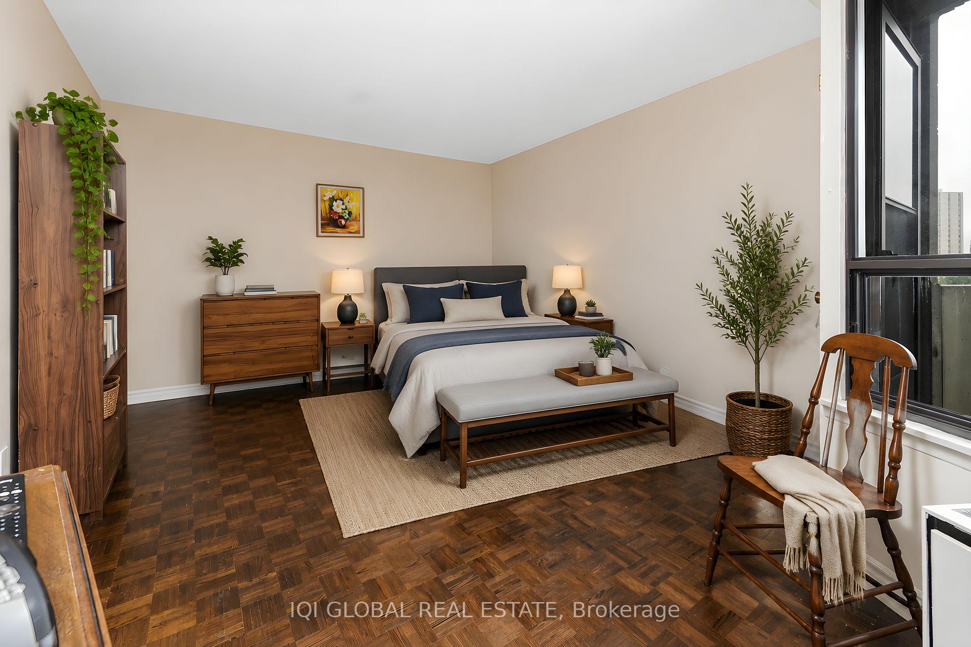 Photo 20 of Unit C2, 284 Mill Road, Etobicoke, Markland Wood — HOMEH