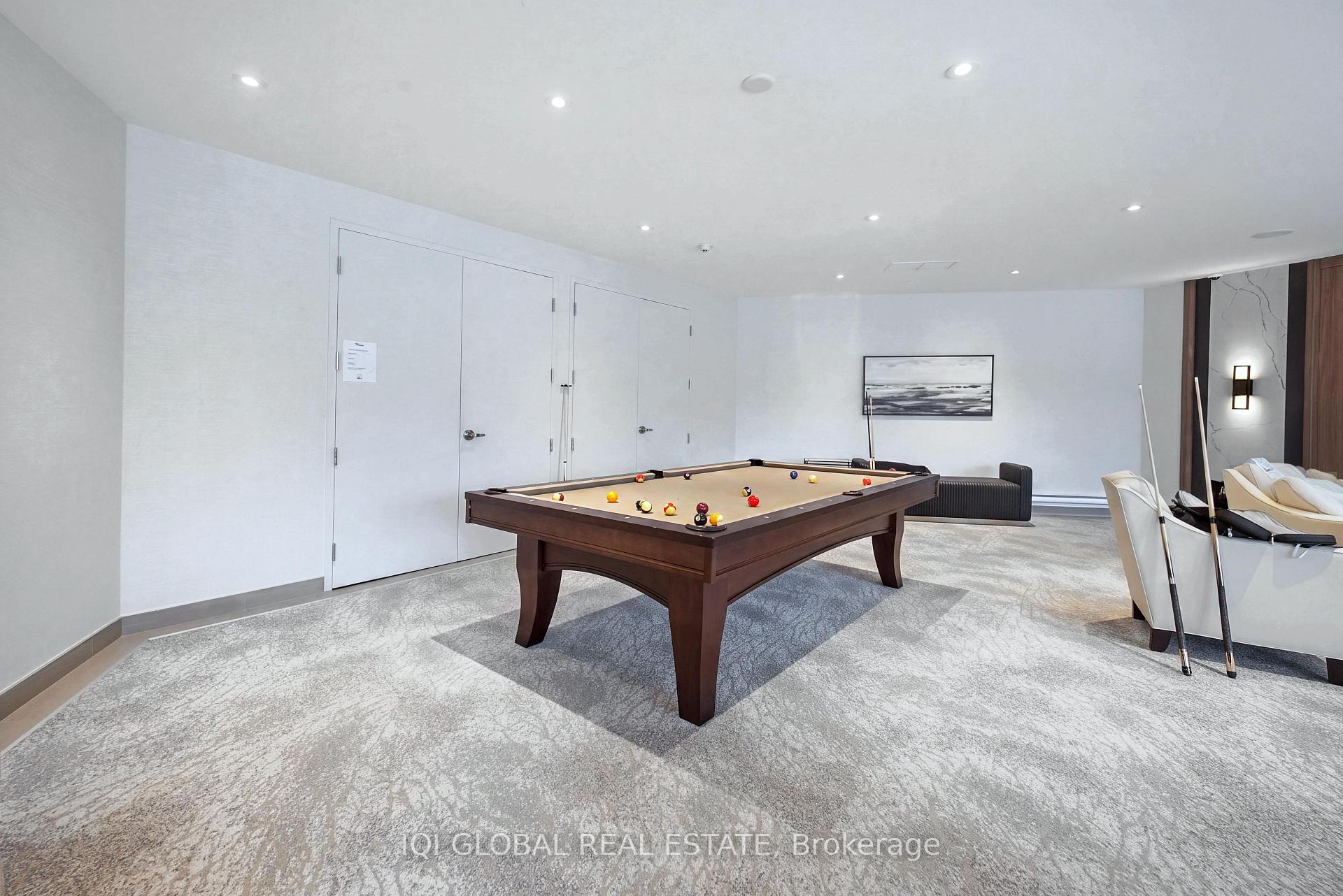 Photo 38 of Unit C2, 284 Mill Road, Etobicoke, Markland Wood — HOMEH