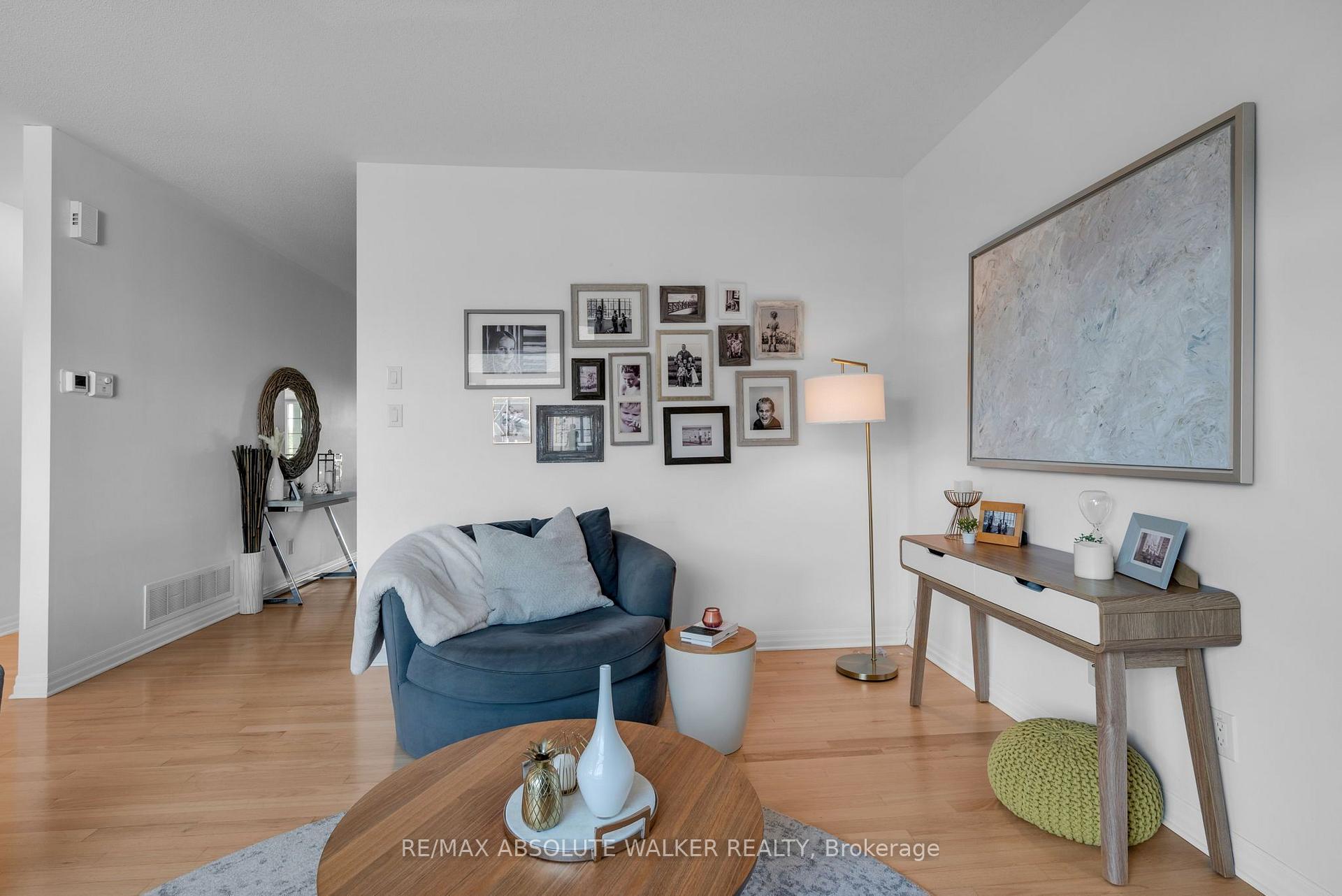 Photo 15 of 561 Summerhill Street, Ottawa, Riverside South/Gloucester Glen — HOMEH