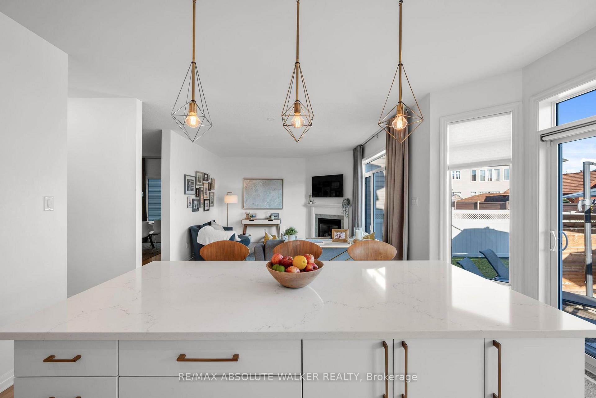 Photo 21 of 561 Summerhill Street, Ottawa, Riverside South/Gloucester Glen — HOMEH