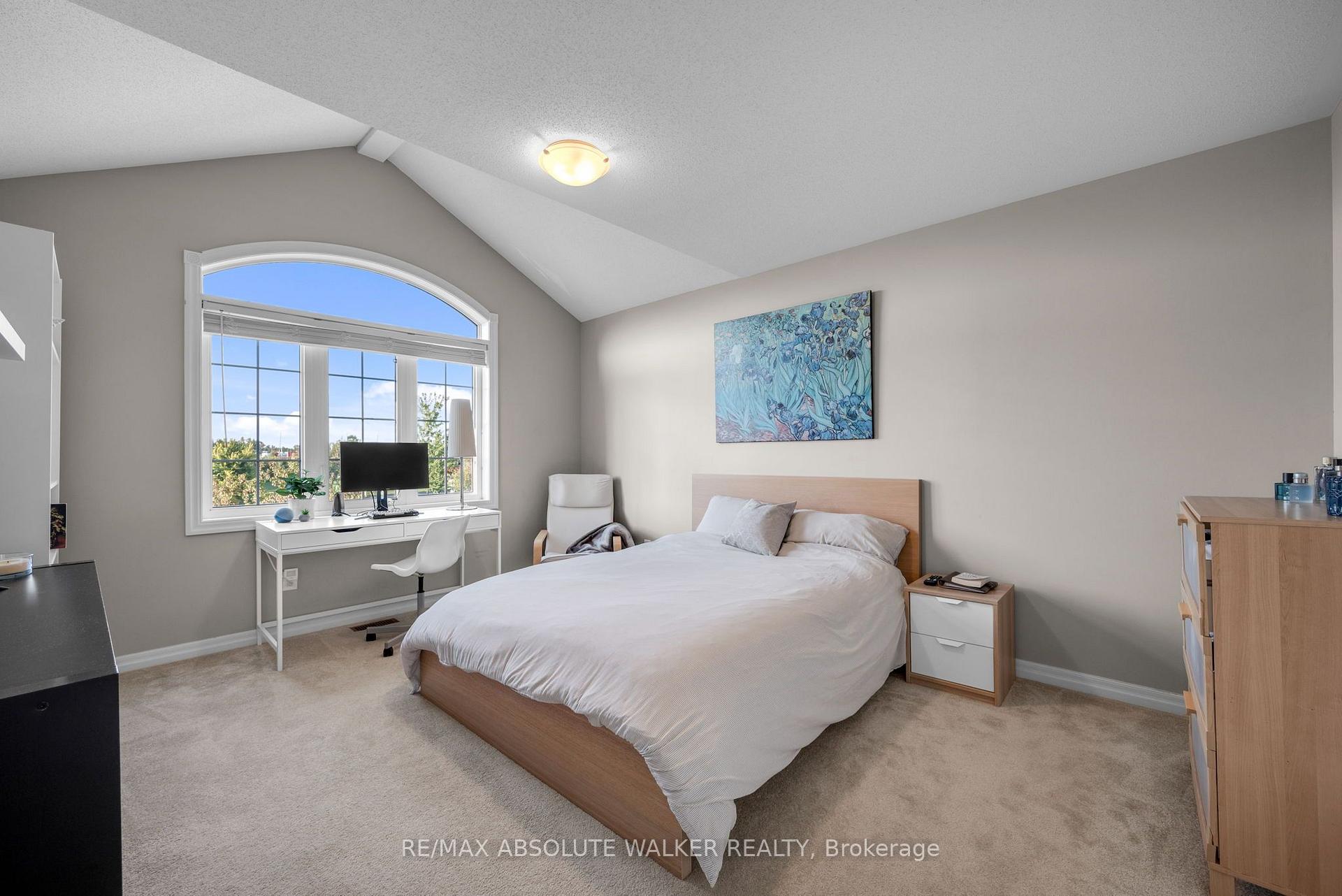 Photo 43 of 561 Summerhill Street, Ottawa, Riverside South/Gloucester Glen — HOMEH