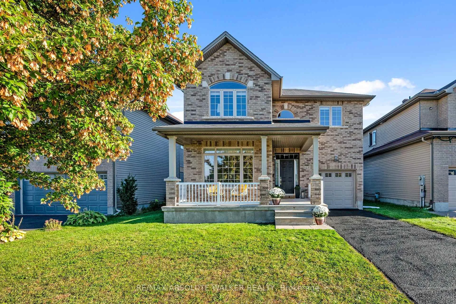 Photo 5 of 561 Summerhill Street, Ottawa, Riverside South/Gloucester Glen — HOMEH