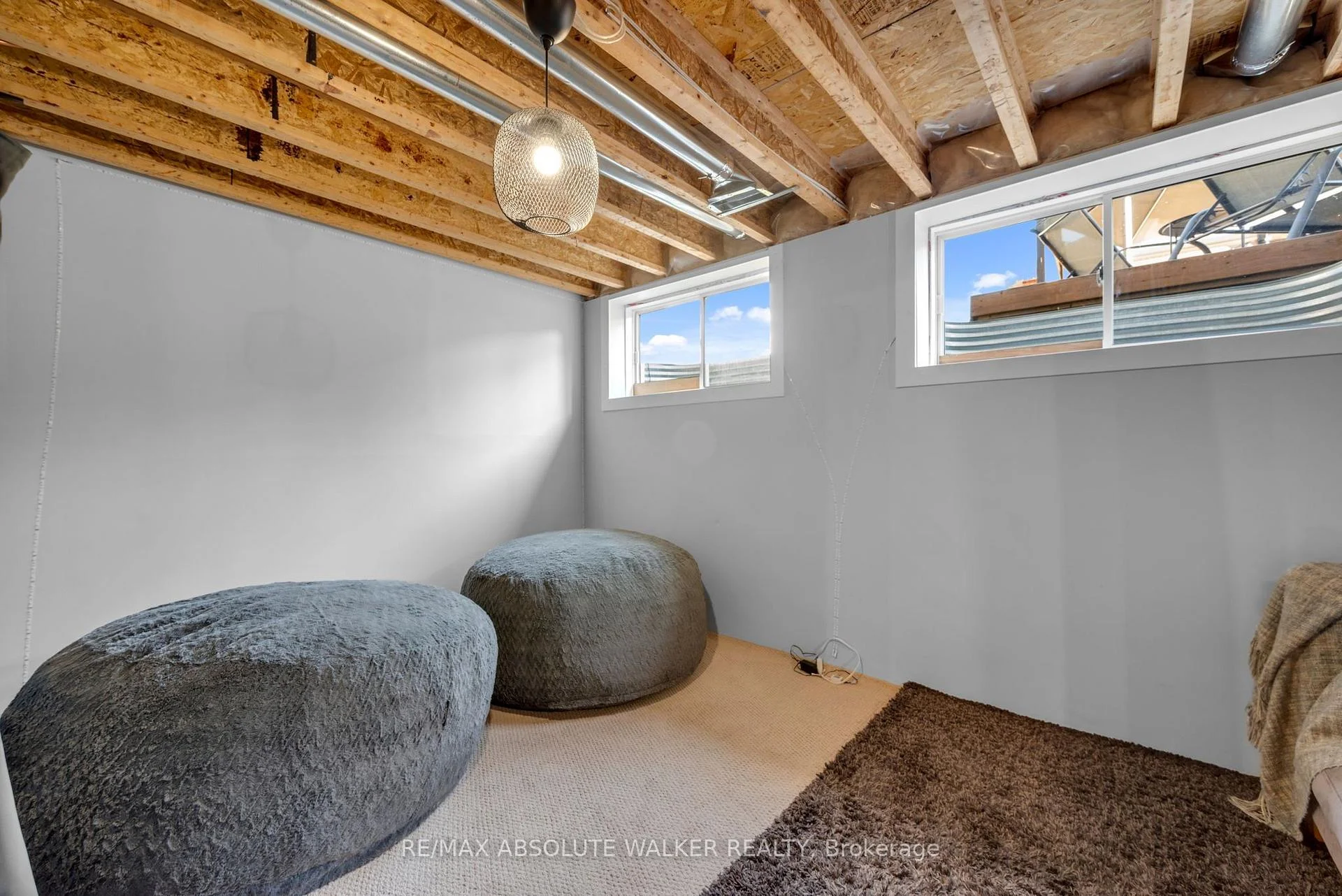 Photo 58 of 561 Summerhill Street, Ottawa, Riverside South/Gloucester Glen — HOMEH