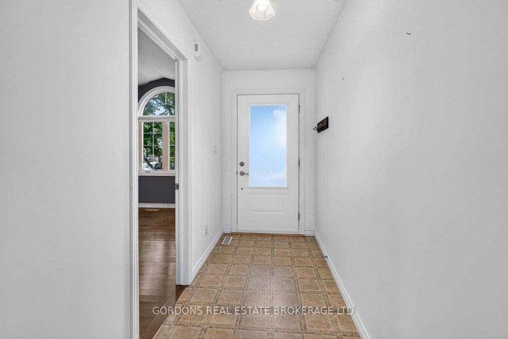 Photo 9 of 633 Melrose Street, Kingston, East Gardiners Rd — HOMEH