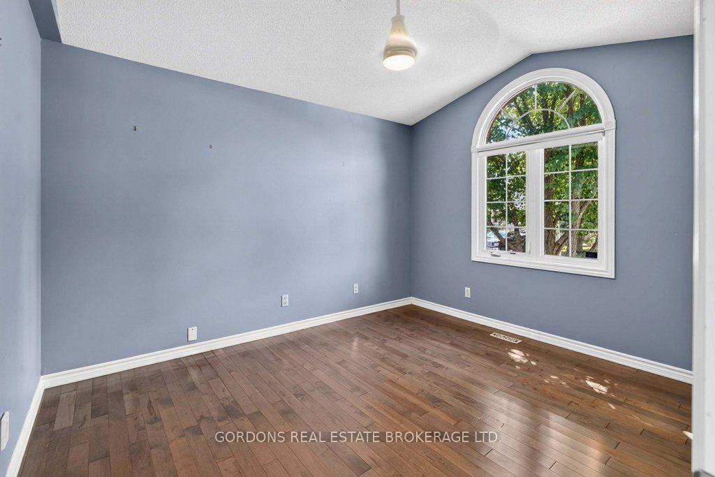 Photo 11 of 633 Melrose Street, Kingston, East Gardiners Rd — HOMEH