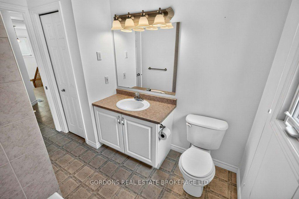Photo 16 of 633 Melrose Street, Kingston, East Gardiners Rd — HOMEH