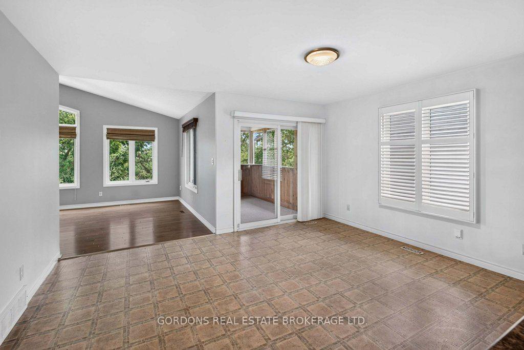 Photo 21 of 633 Melrose Street, Kingston, East Gardiners Rd — HOMEH