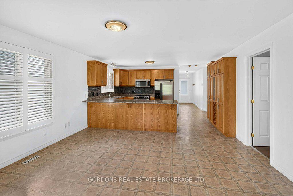 Photo 24 of 633 Melrose Street, Kingston, East Gardiners Rd — HOMEH