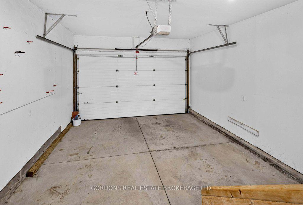 Photo 38 of 633 Melrose Street, Kingston, East Gardiners Rd — HOMEH