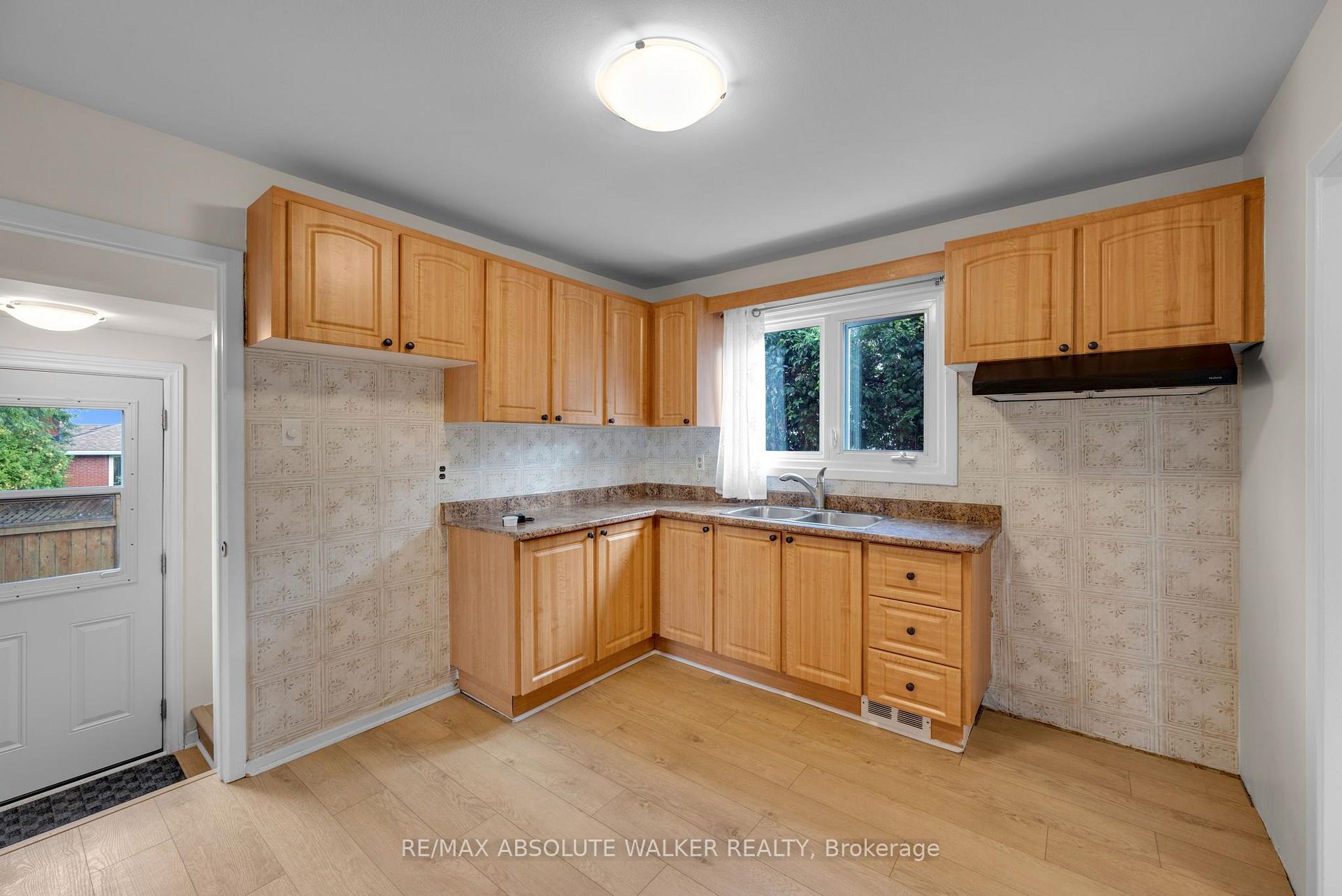 Photo 13 of 331 Britannia Road, Ottawa, Britannia — HOMEH