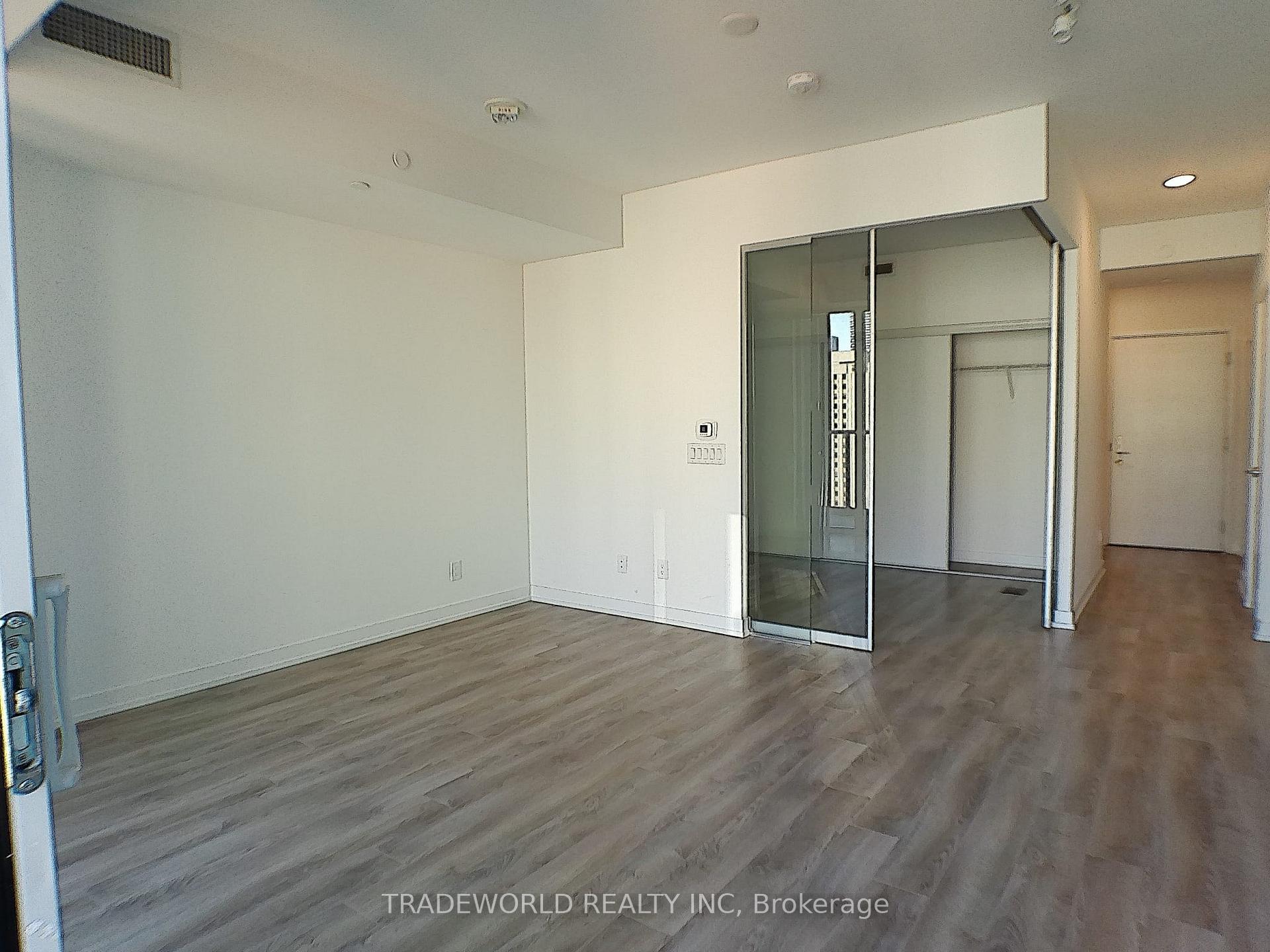 Photo 6 of Unit 1622, 20 Edward Street, Toronto, Bay Street Corridor — HOMEH