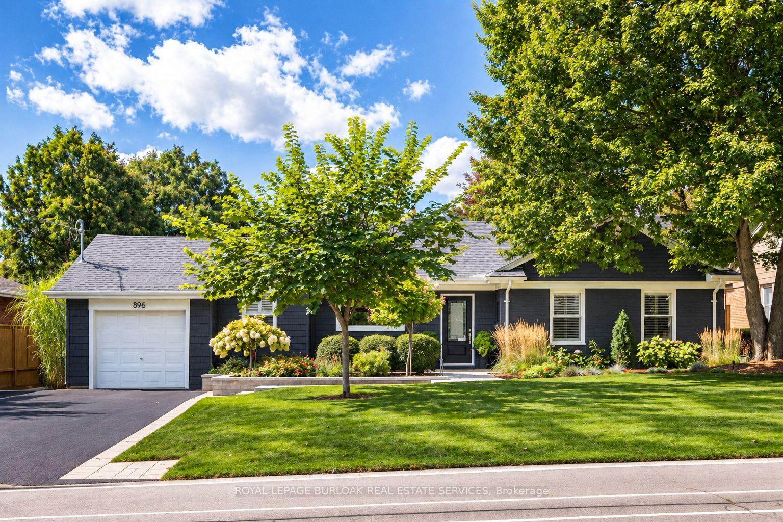 Photo 1 of 896 Eagle Drive, Burlington, LaSalle — HOMEH