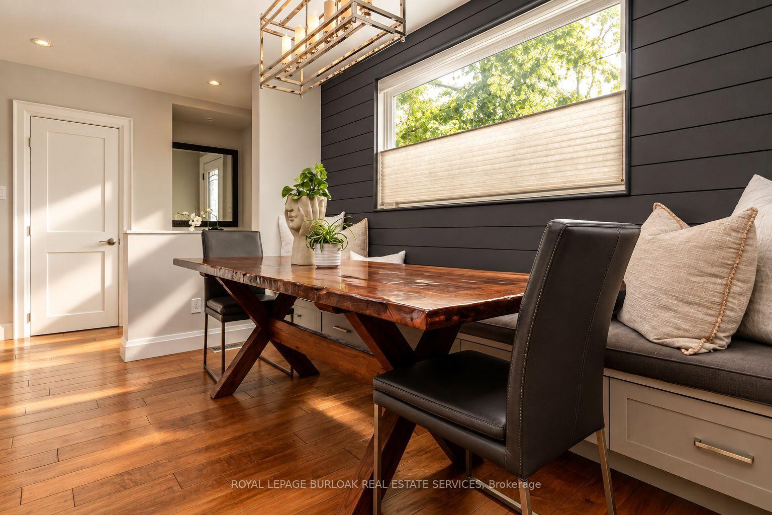 Photo 12 of 896 Eagle Drive, Burlington, LaSalle — HOMEH