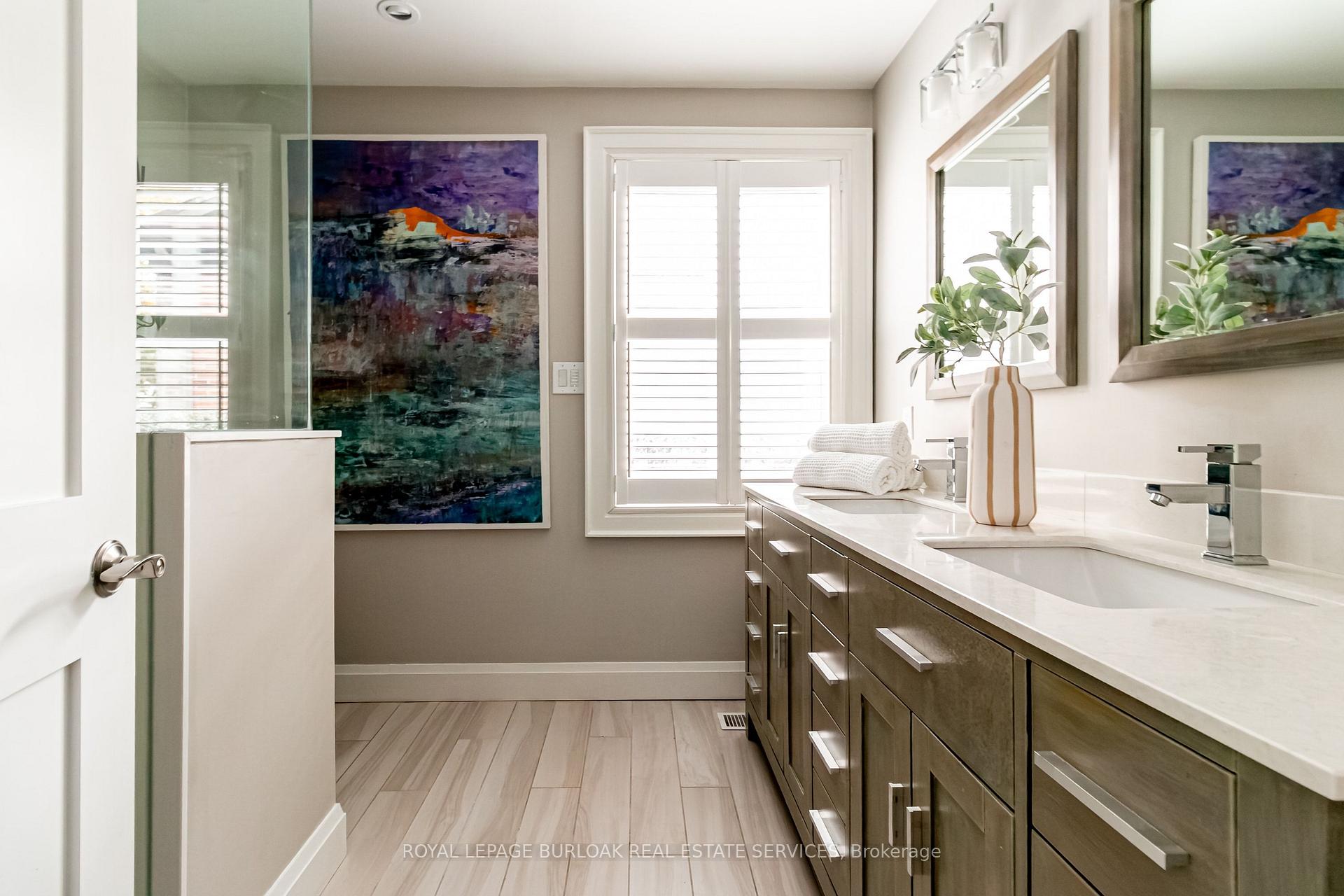 Photo 21 of 896 Eagle Drive, Burlington, LaSalle — HOMEH