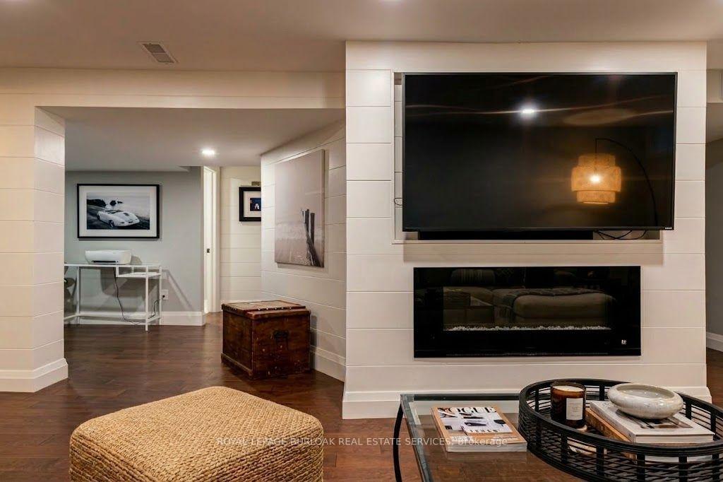 Photo 28 of 896 Eagle Drive, Burlington, LaSalle — HOMEH