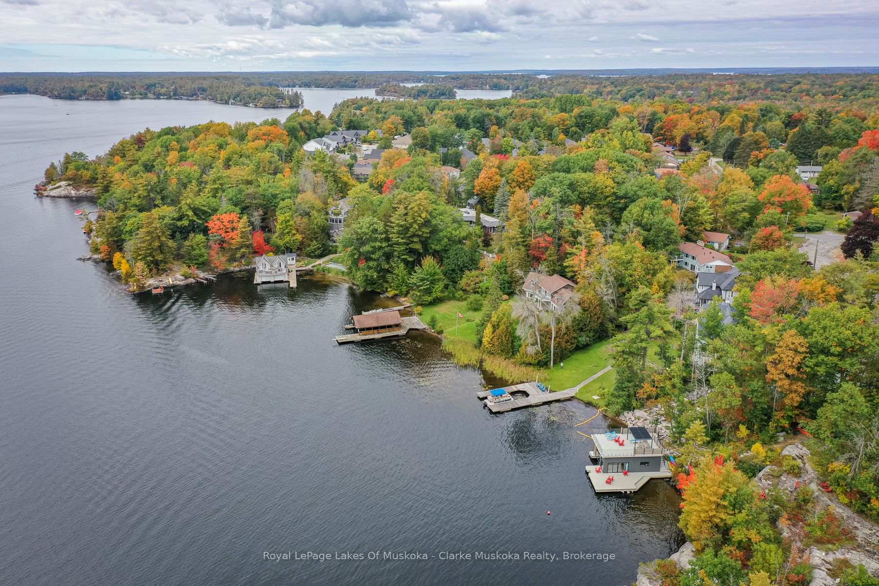 Photo 4 of Unit 3, 135 Abbey Lane, Gravenhurst, Muskoka (S) — HOMEH