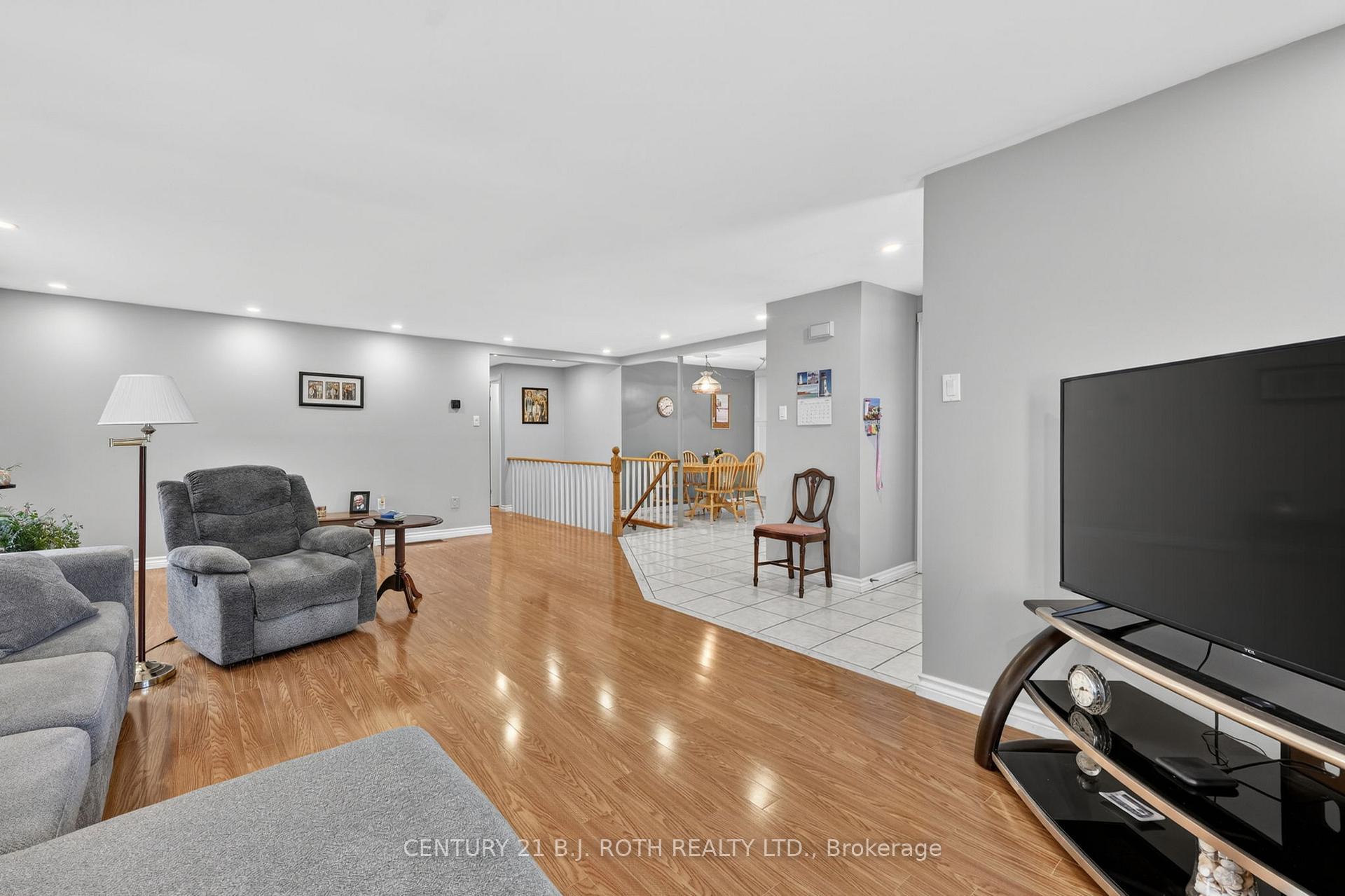 Photo 10 of 6 Ford Street, Barrie, Sunnidale — HOMEH