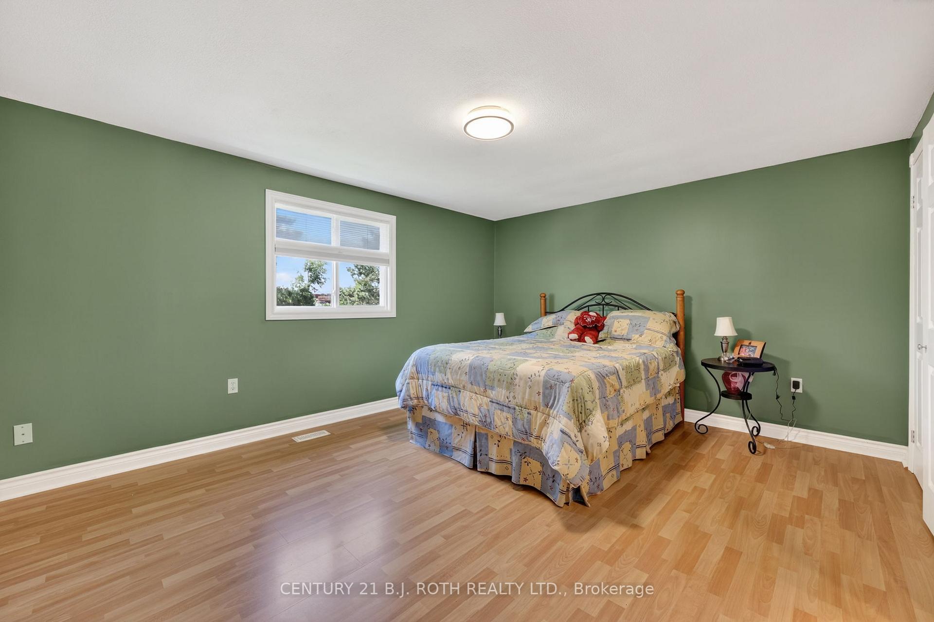 Photo 11 of 6 Ford Street, Barrie, Sunnidale — HOMEH