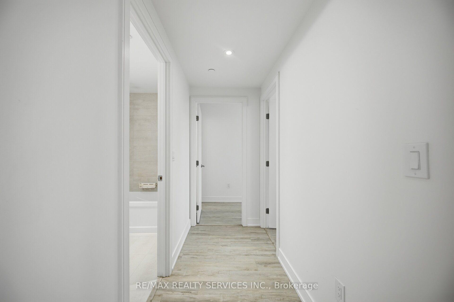 Photo 17 of Unit 620, 185 Dunlop Street E, Barrie, Lakeshore — HOMEH