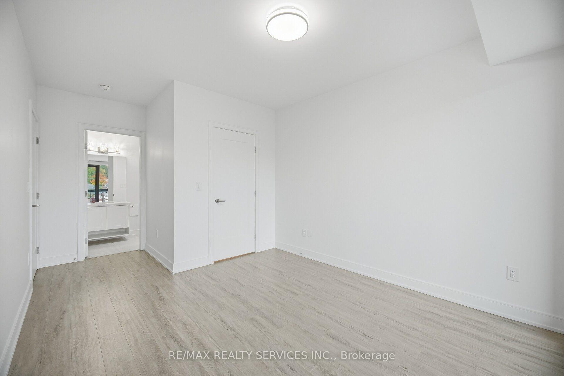 Photo 20 of Unit 620, 185 Dunlop Street E, Barrie, Lakeshore — HOMEH