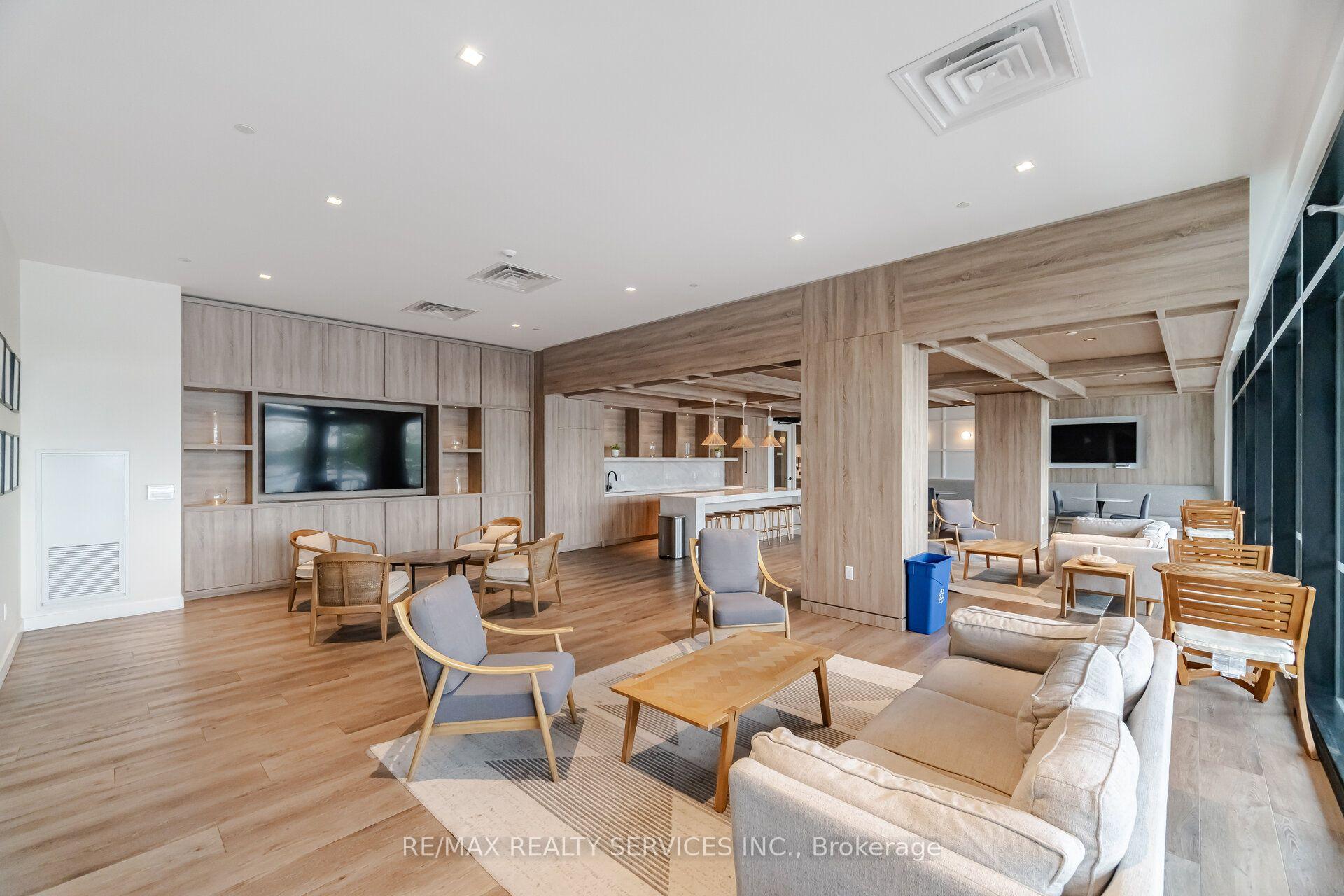Photo 32 of Unit 620, 185 Dunlop Street E, Barrie, Lakeshore — HOMEH