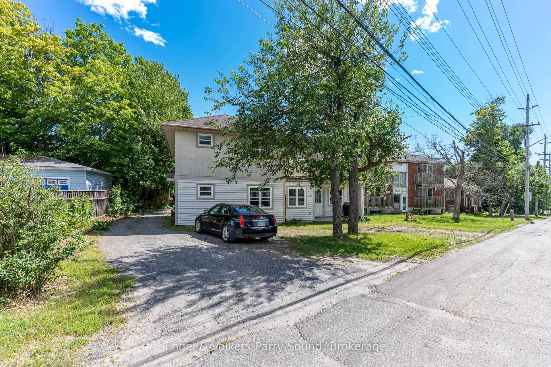 Photo 2 of 128 Isabella Street, Parry Sound — HOMEH