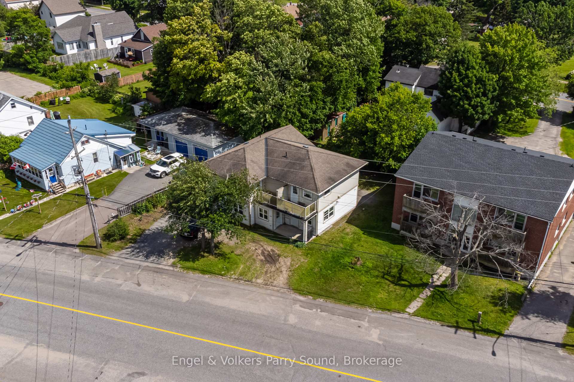 Photo 4 of 128 Isabella Street, Parry Sound — HOMEH