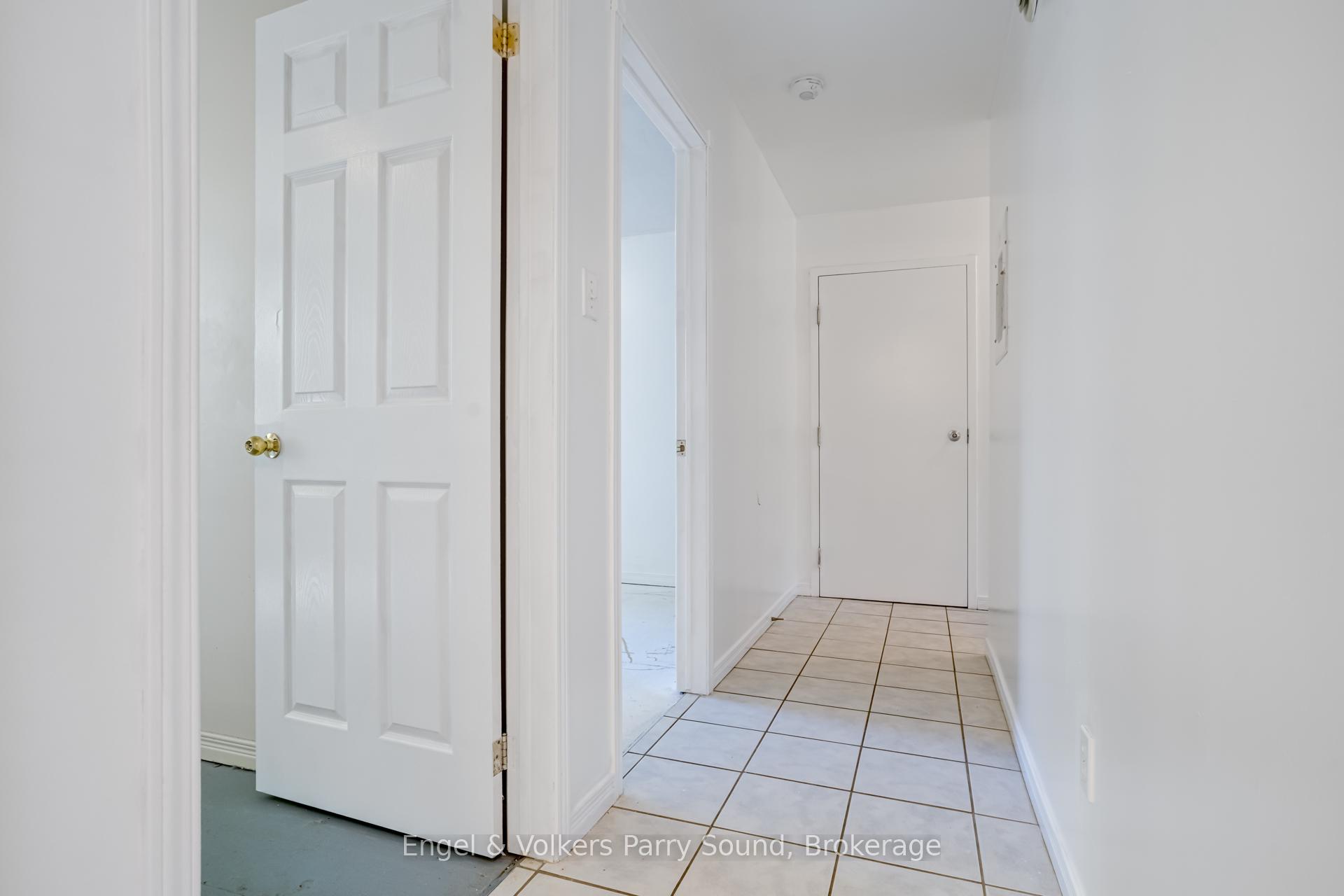 Photo 12 of 128 Isabella Street, Parry Sound — HOMEH
