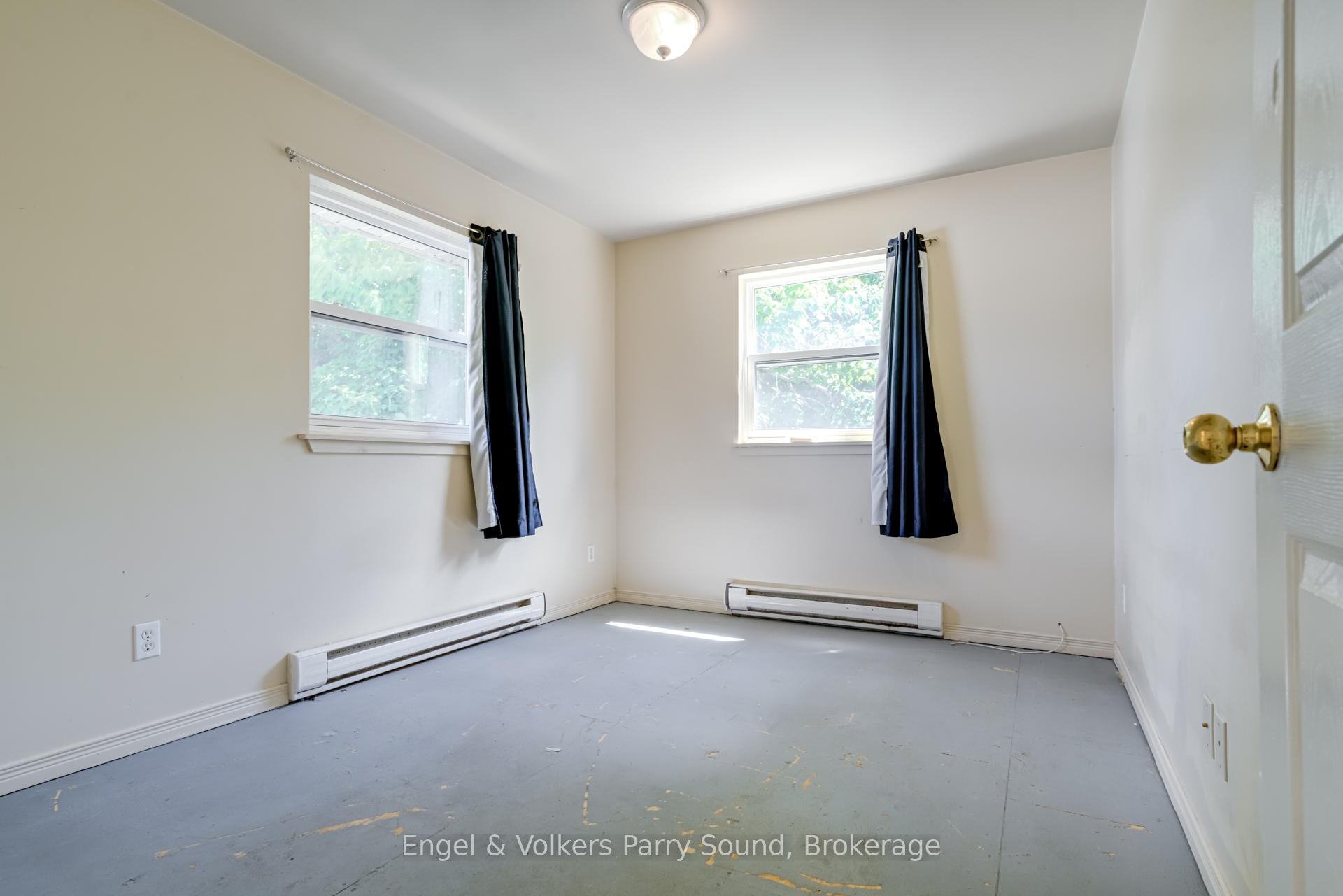 Photo 15 of 128 Isabella Street, Parry Sound — HOMEH