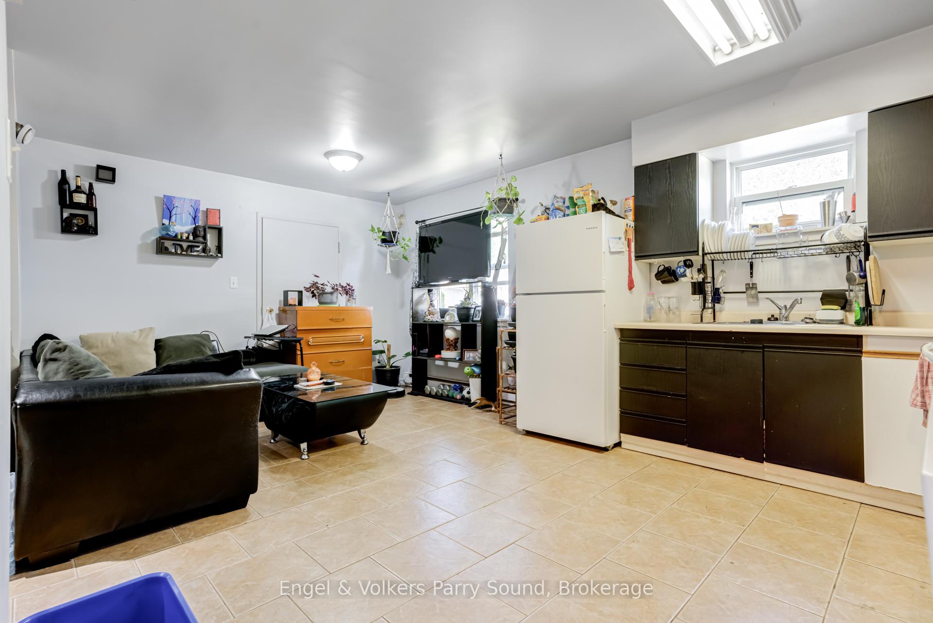 Photo 23 of 128 Isabella Street, Parry Sound — HOMEH