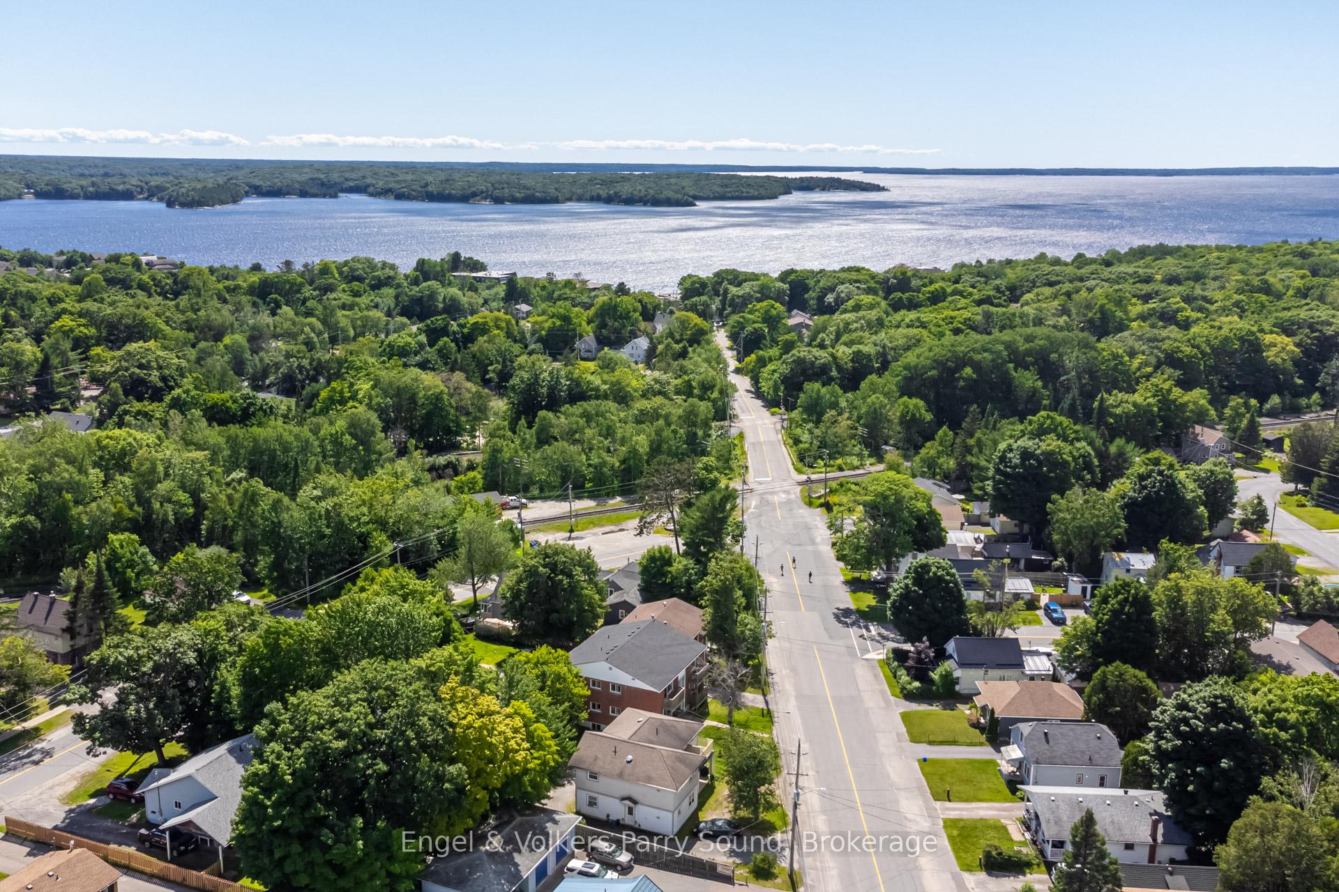 Photo 34 of 128 Isabella Street, Parry Sound — HOMEH