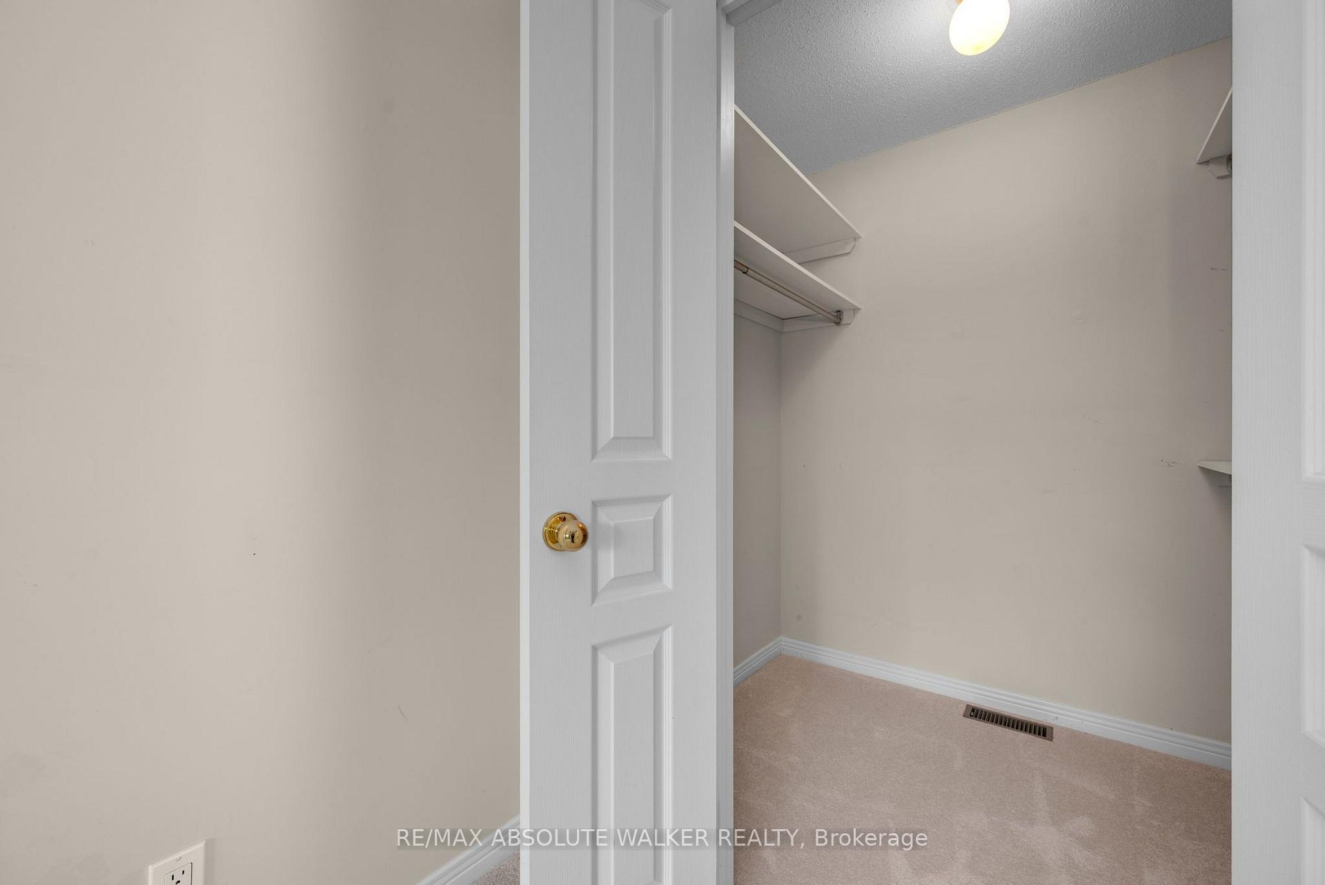 Photo 19 of 664 Wild Shore Crescent, Ottawa, Riverside South/Gloucester Glen — HOMEH