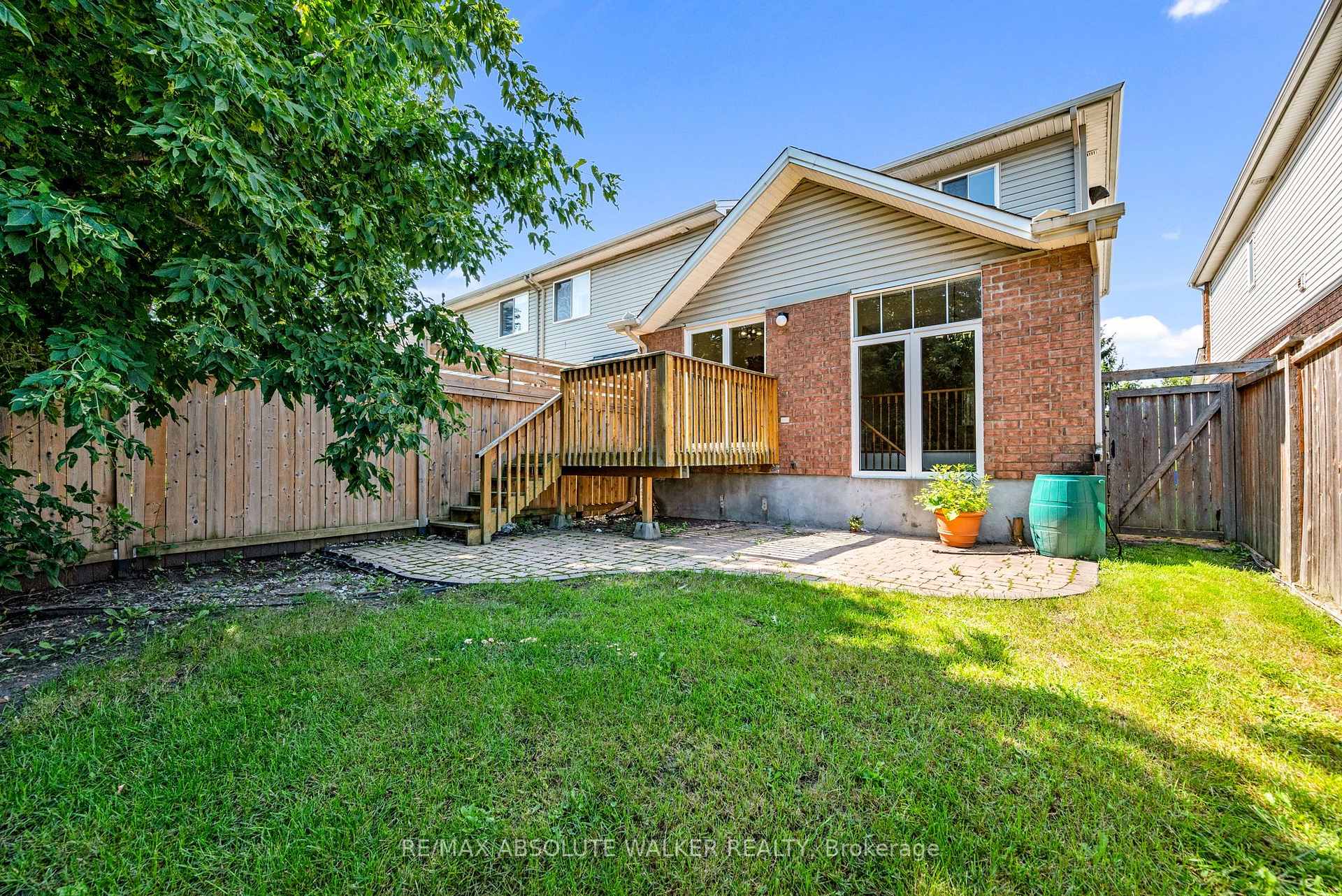 Photo 32 of 664 Wild Shore Crescent, Ottawa, Riverside South/Gloucester Glen — HOMEH