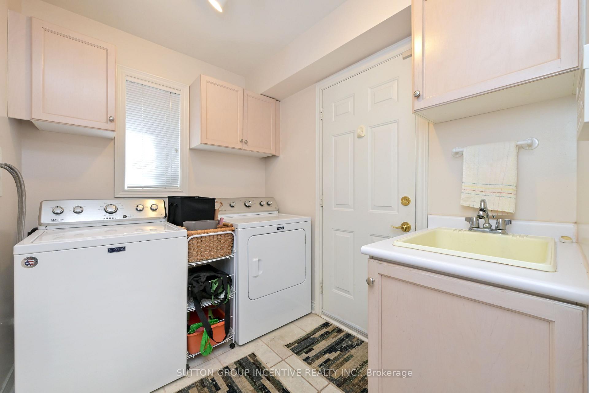 Photo 16 of 17 Sunset Boulevard, New Tecumseth, Alliston — HOMEH
