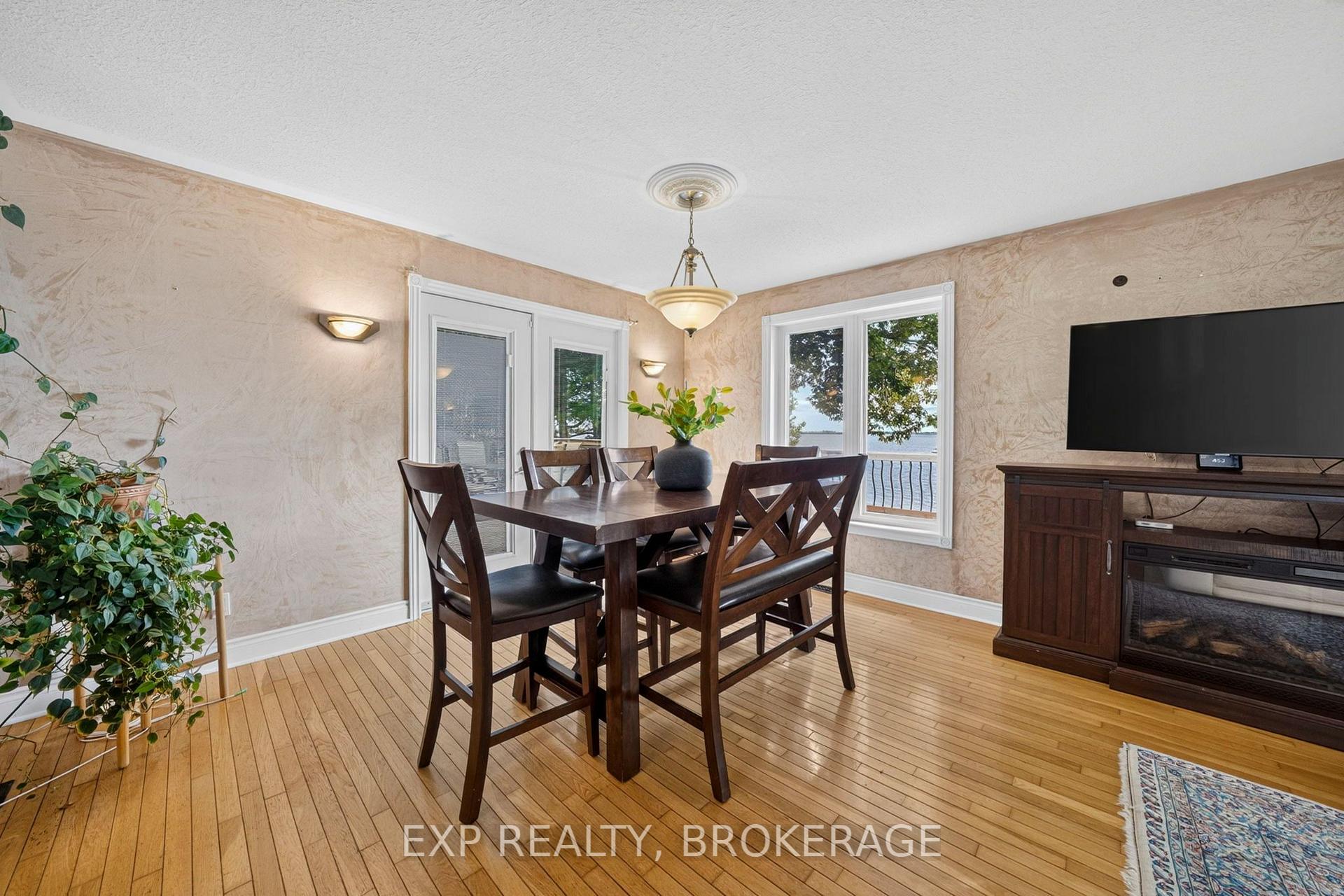 Photo 13 of 182 Nicholson Point Road, Loyalist, Lennox and Addington - South — HOMEH