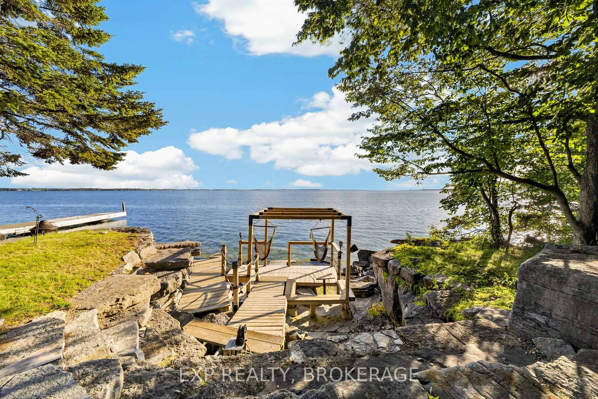 Photo 3 of 182 Nicholson Point Road, Loyalist, Lennox and Addington - South — HOMEH