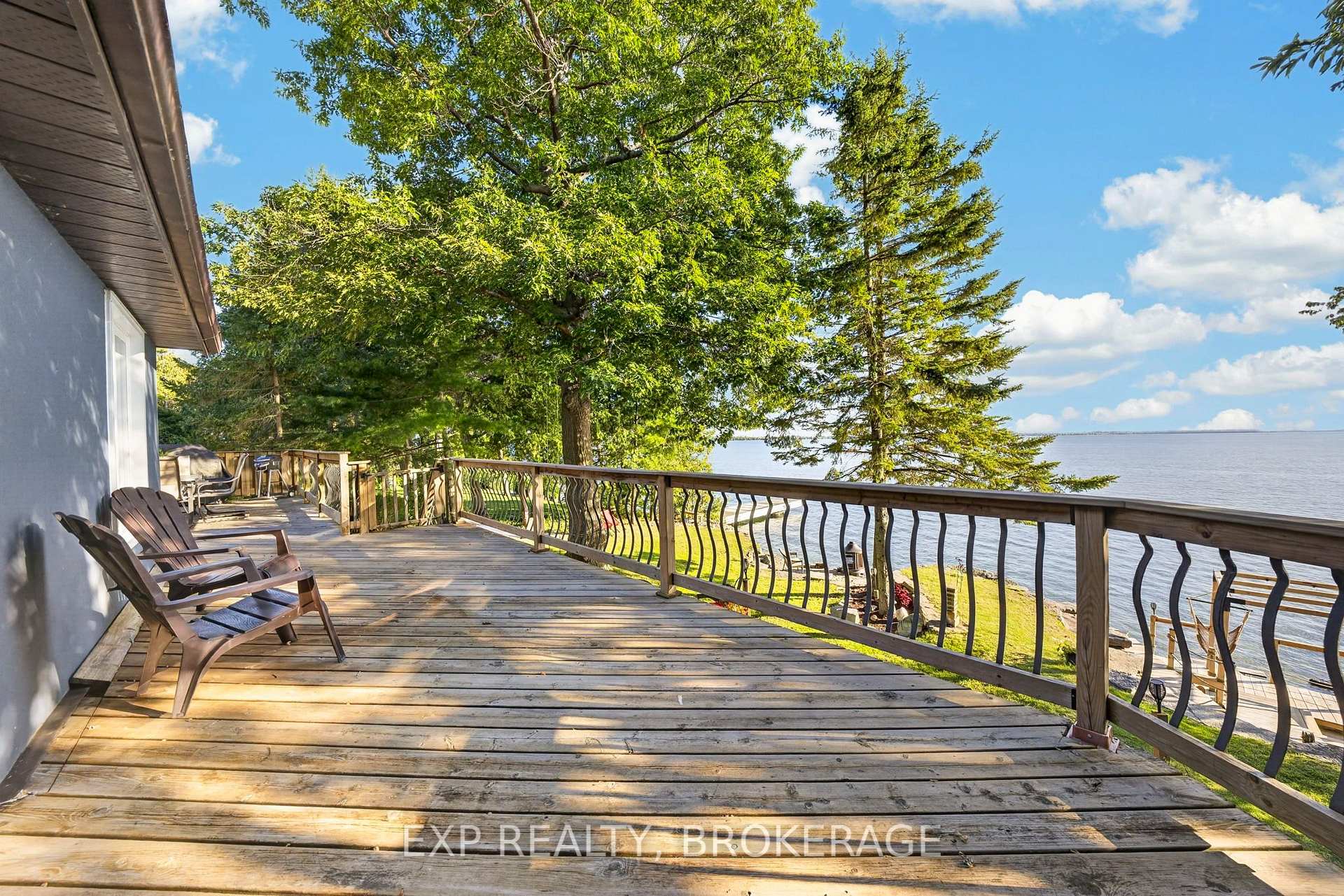 Photo 4 of 182 Nicholson Point Road, Loyalist, Lennox and Addington - South — HOMEH