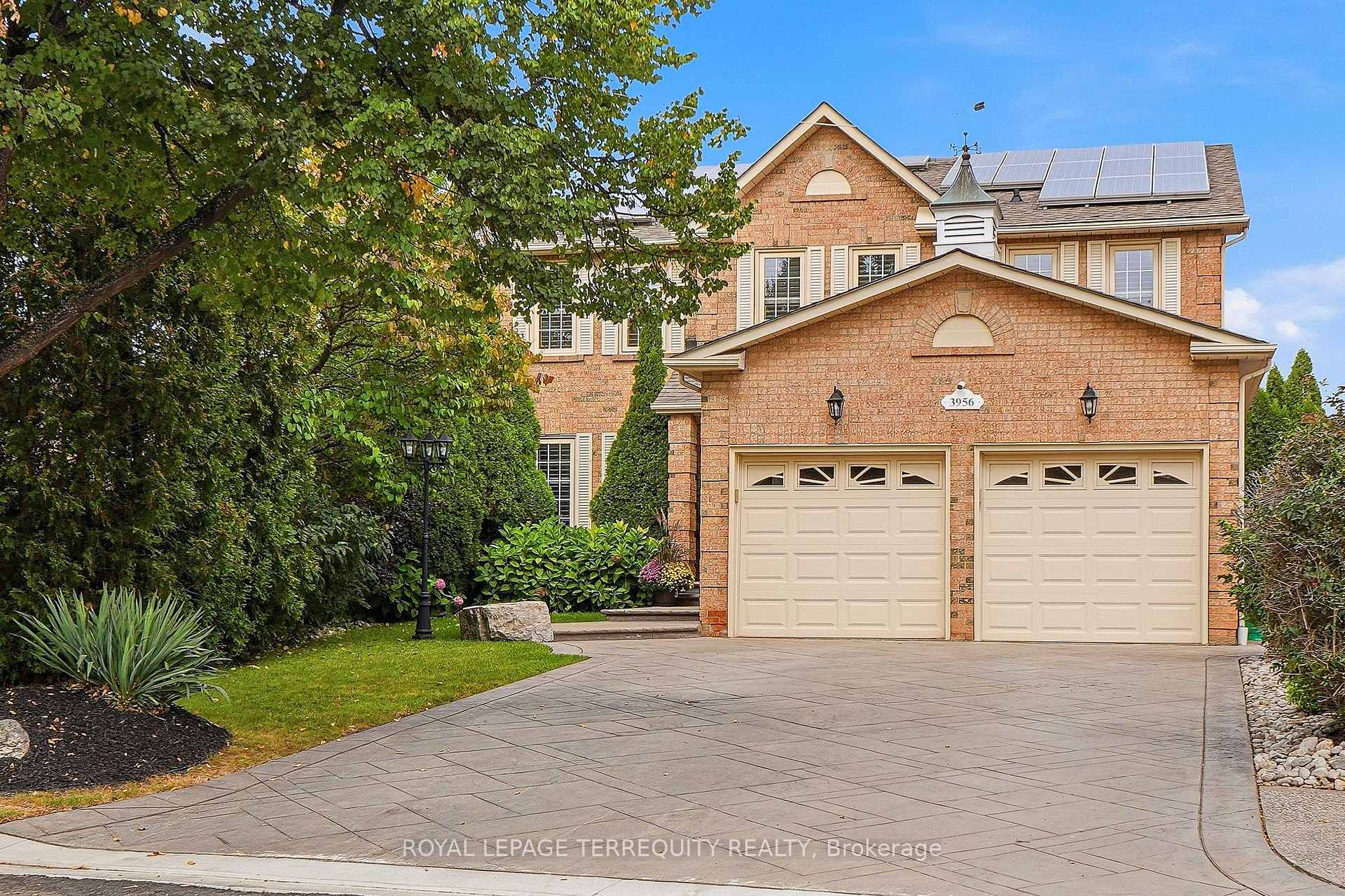 Photo 1 of 3956 Chadburn Crescent, Mississauga, Erin Mills — HOMEH