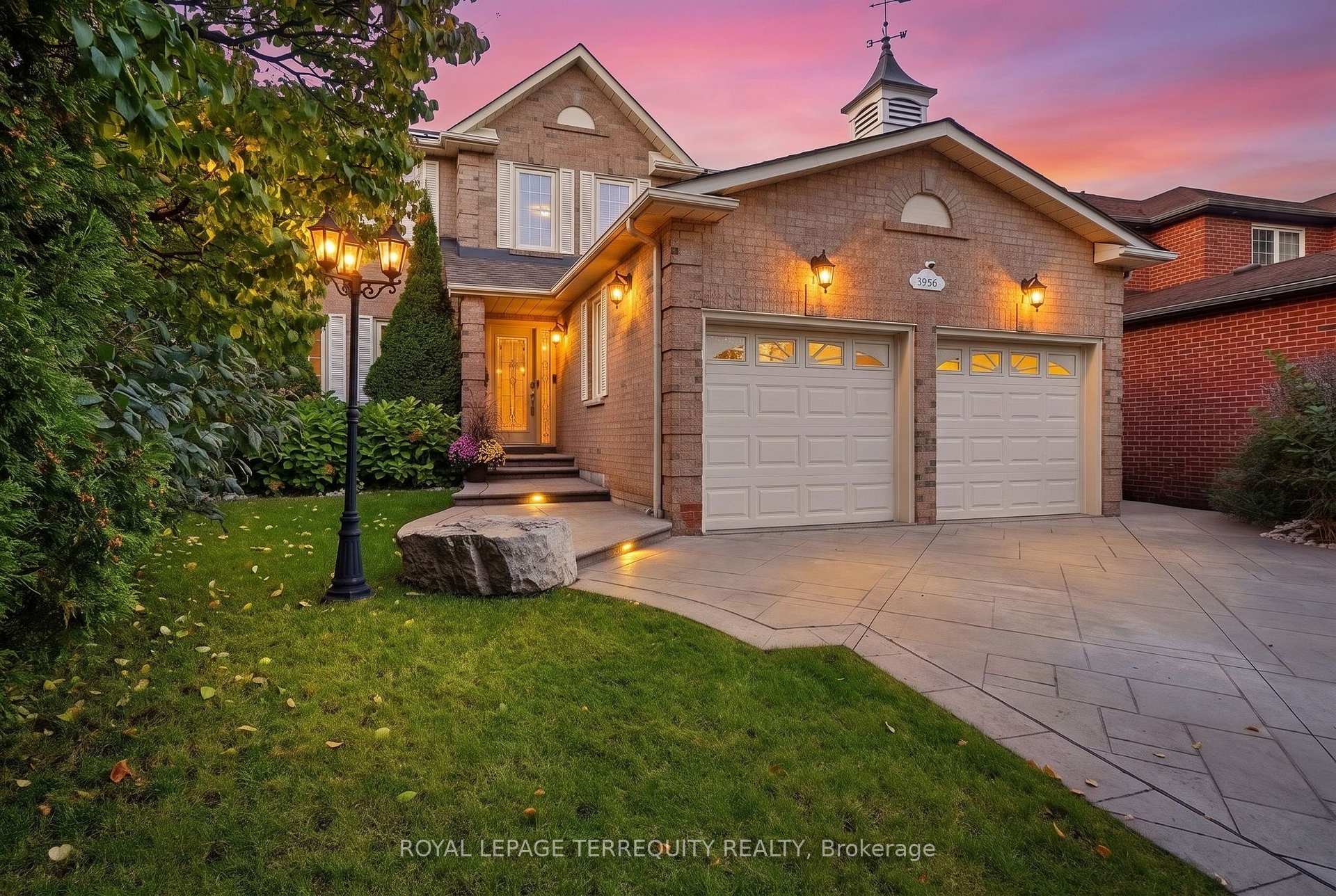Photo 2 of 3956 Chadburn Crescent, Mississauga, Erin Mills — HOMEH