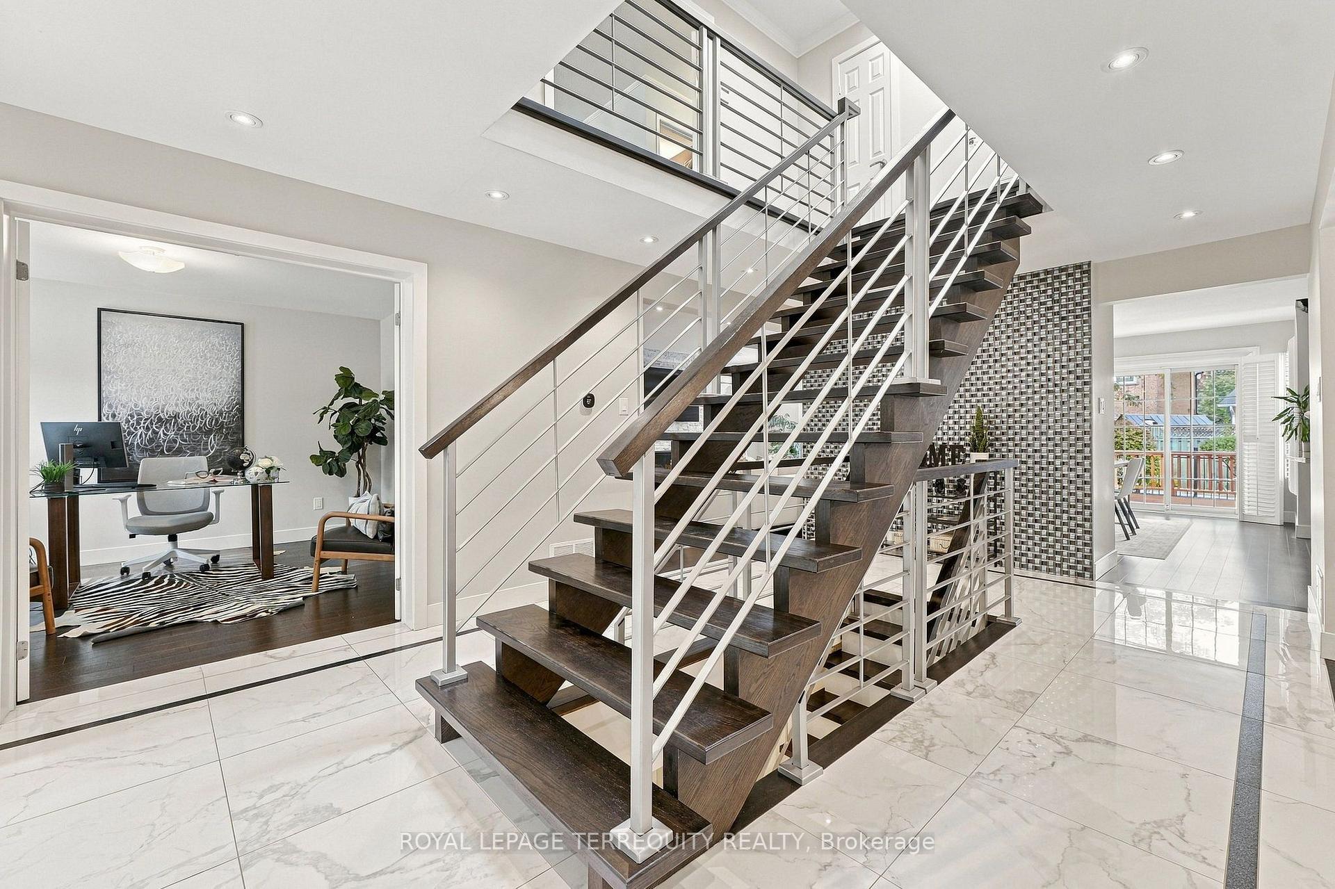 Photo 5 of 3956 Chadburn Crescent, Mississauga, Erin Mills — HOMEH