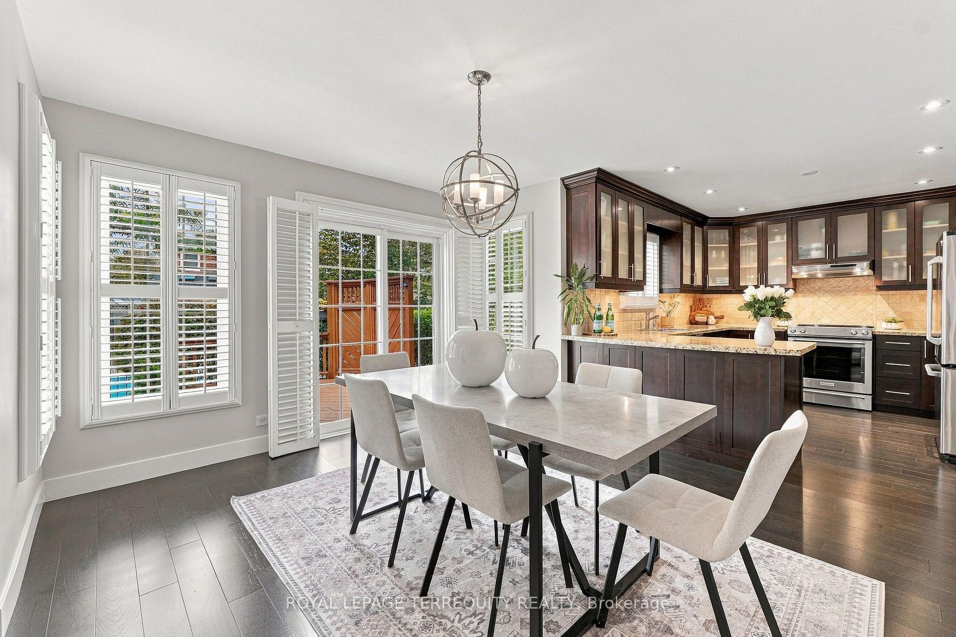 Photo 11 of 3956 Chadburn Crescent, Mississauga, Erin Mills — HOMEH