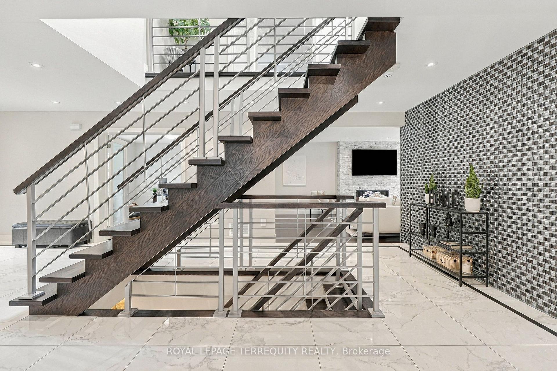 Photo 20 of 3956 Chadburn Crescent, Mississauga, Erin Mills — HOMEH