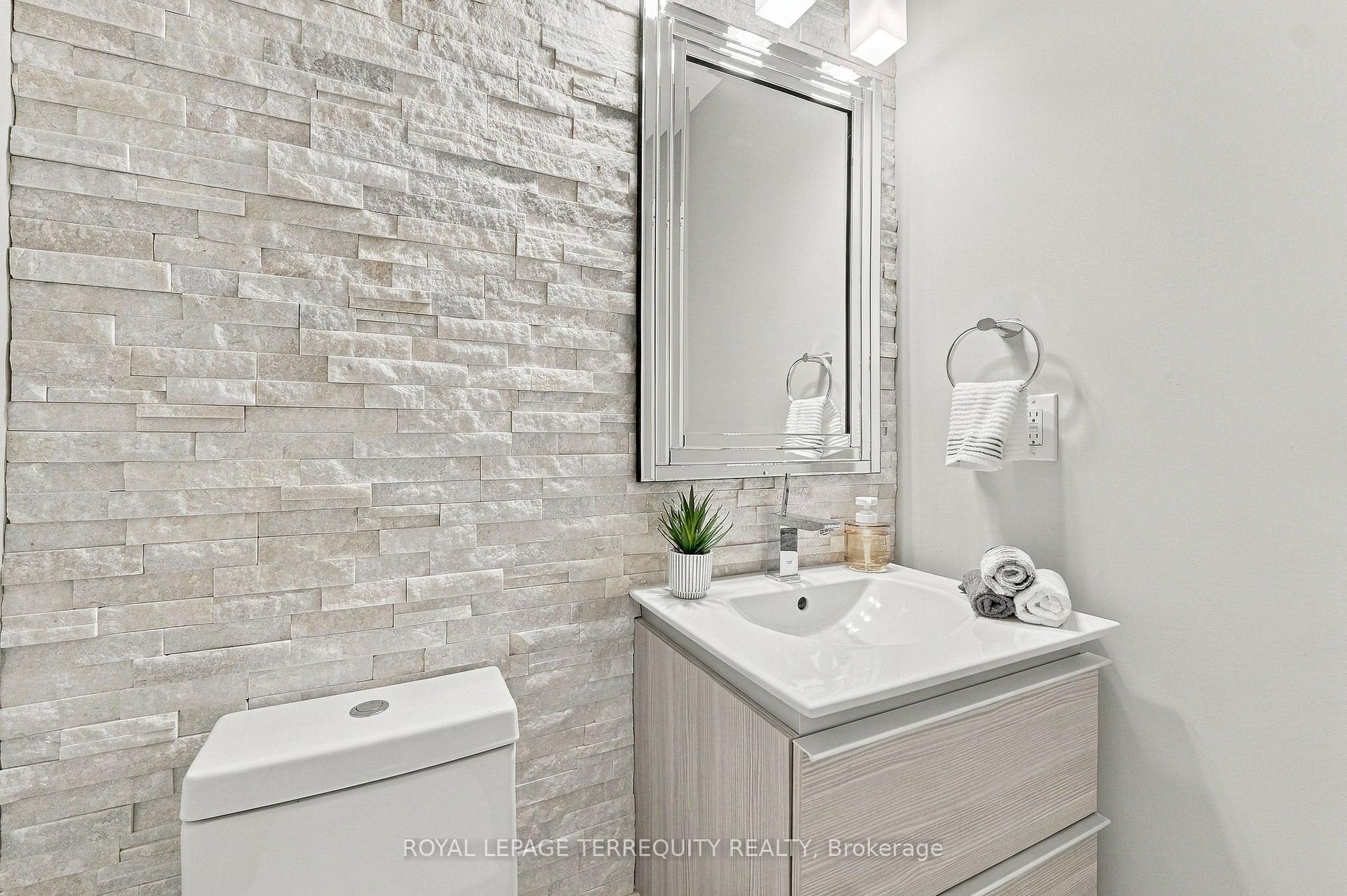 Photo 22 of 3956 Chadburn Crescent, Mississauga, Erin Mills — HOMEH