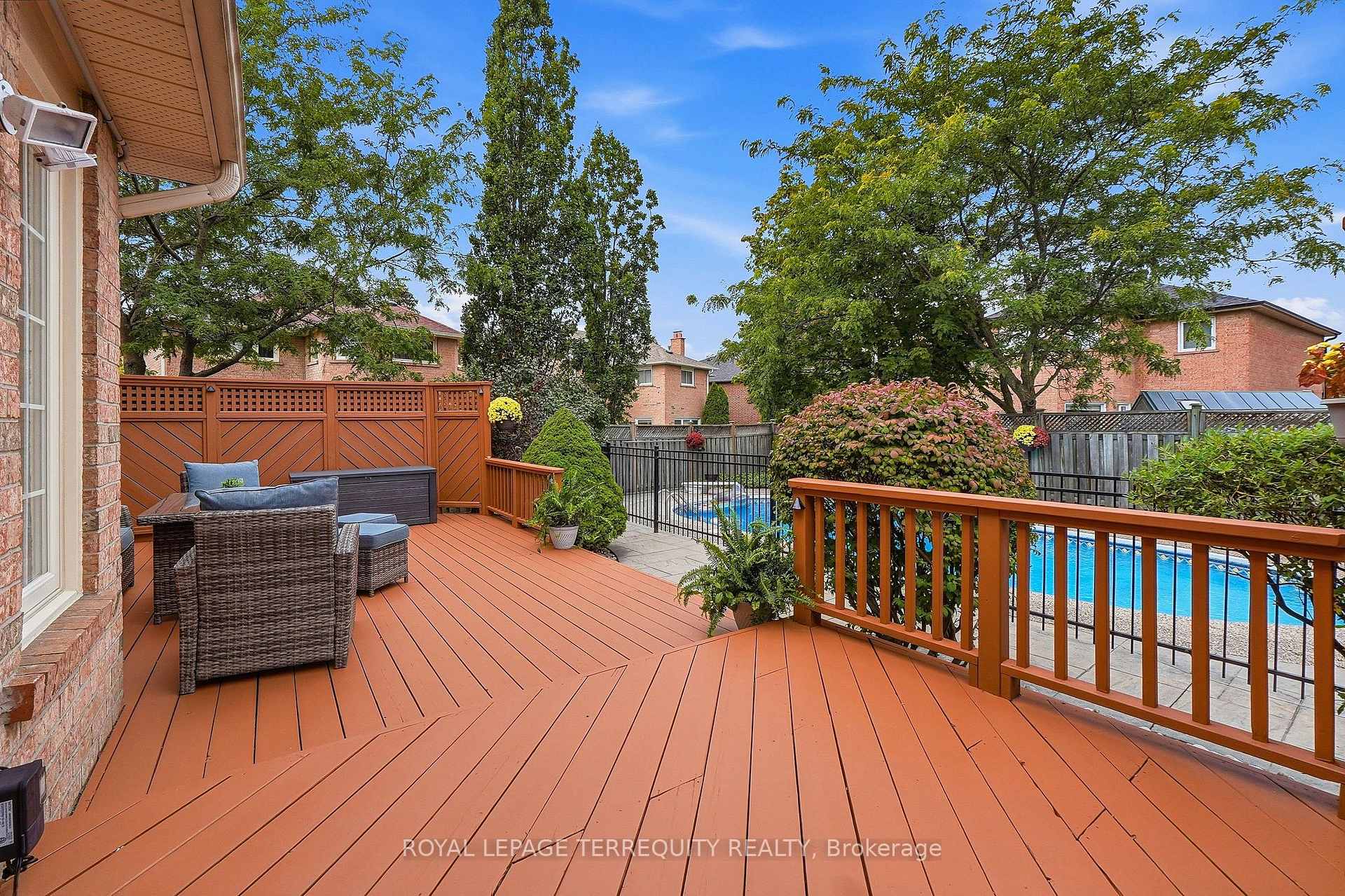 Photo 46 of 3956 Chadburn Crescent, Mississauga, Erin Mills — HOMEH