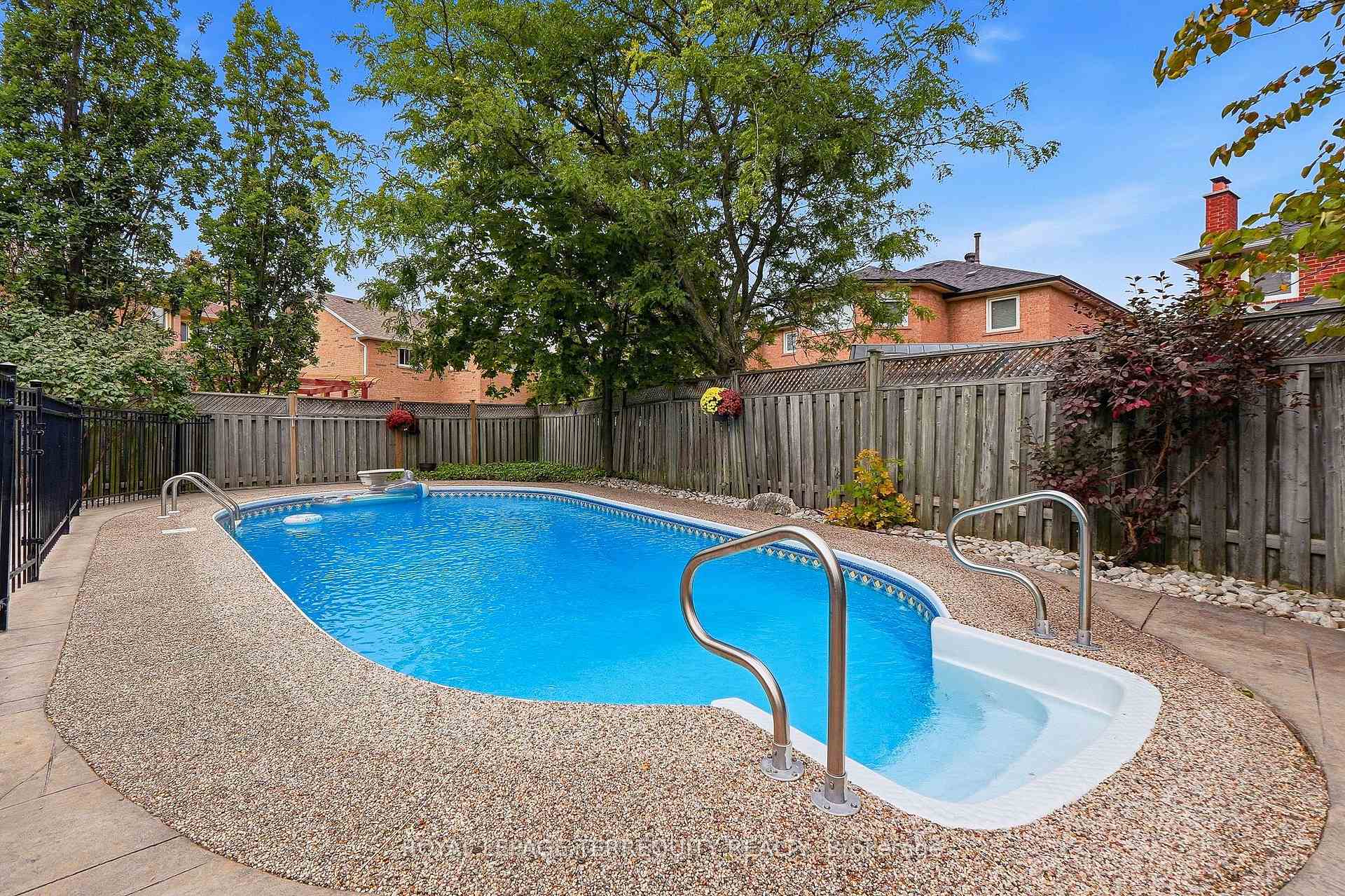 Photo 48 of 3956 Chadburn Crescent, Mississauga, Erin Mills — HOMEH